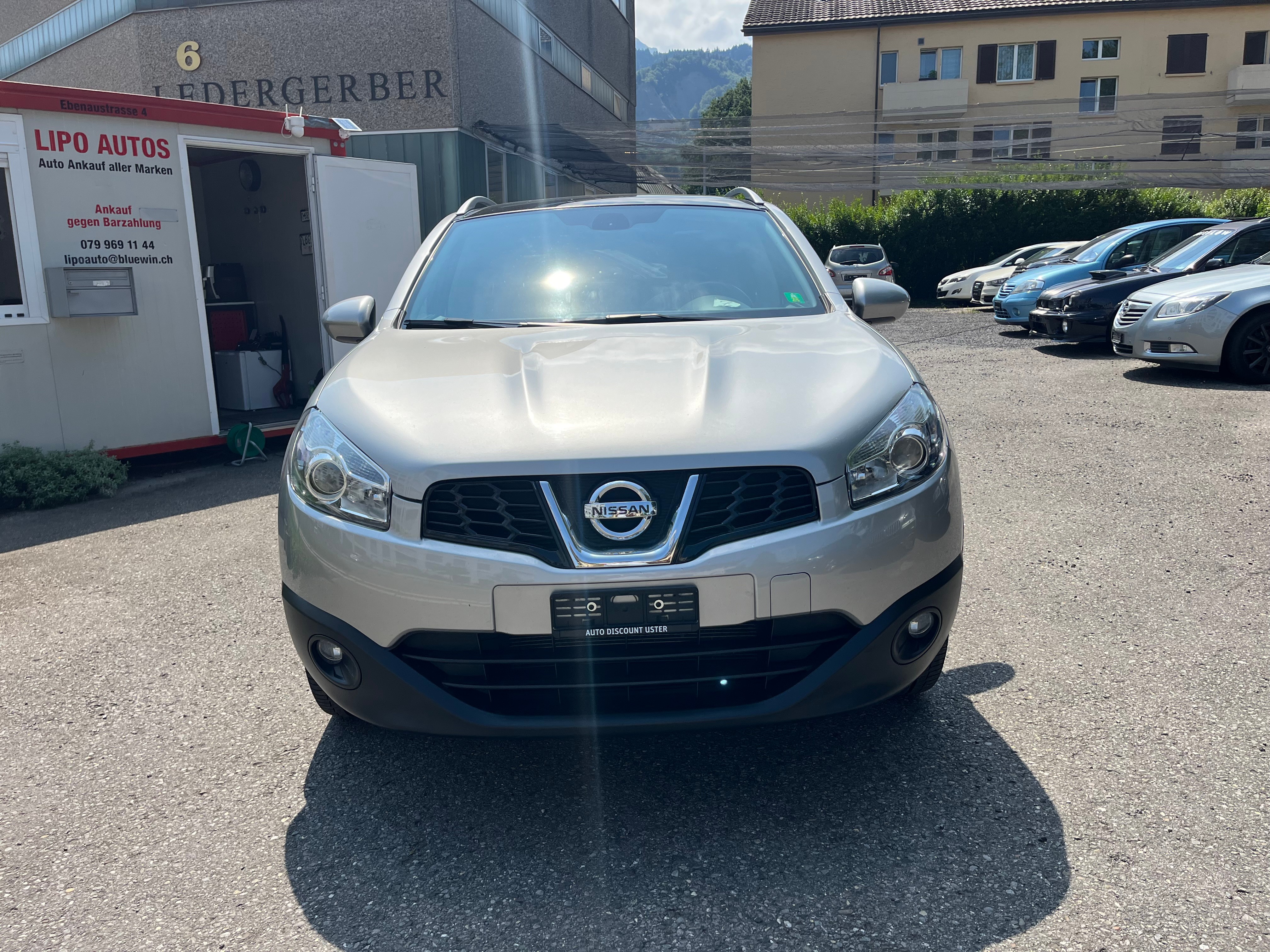 NISSAN Qashqai 2.0 4WD visia