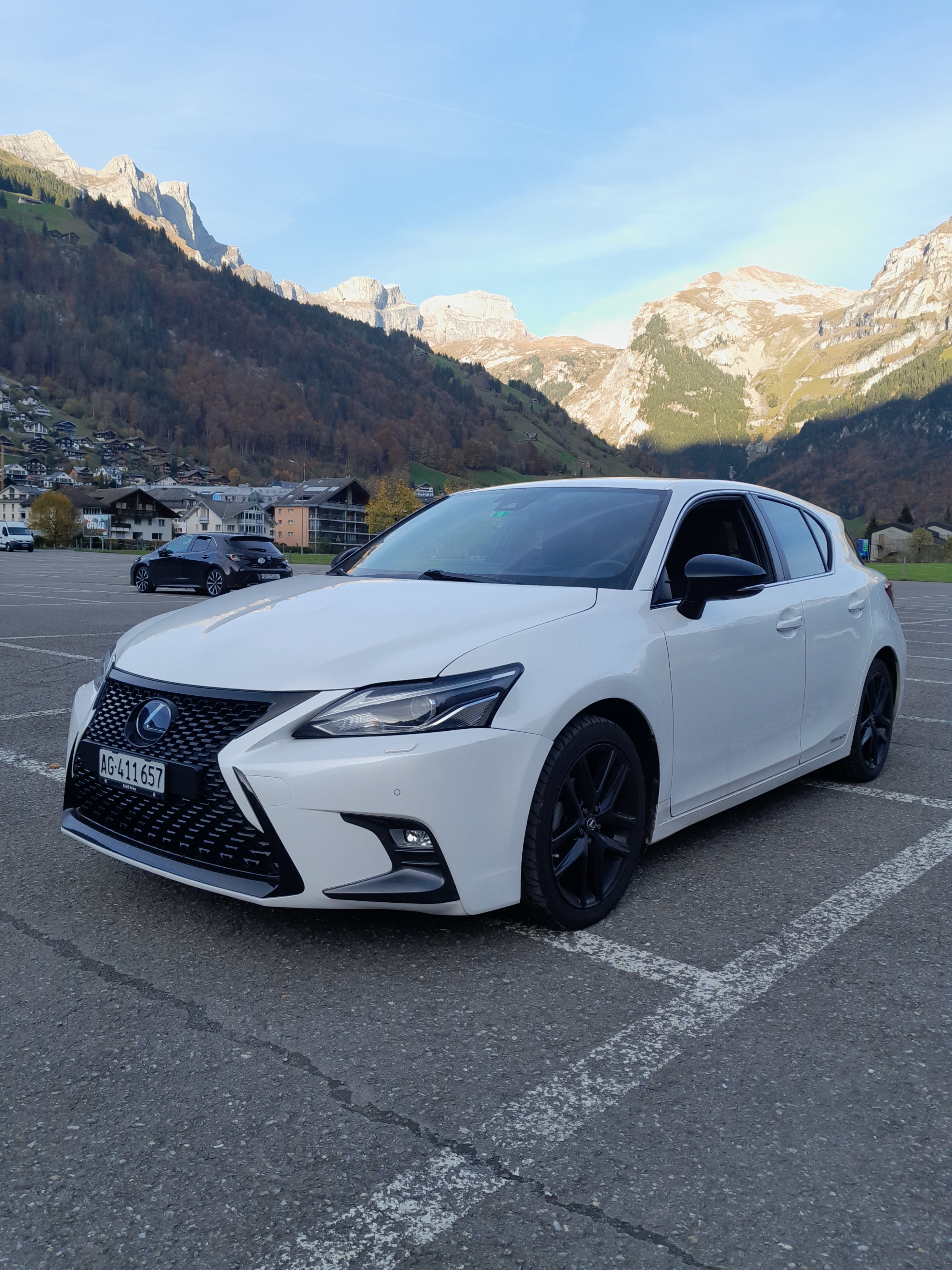 LEXUS CT 200h 1.8 NewBalance CVT