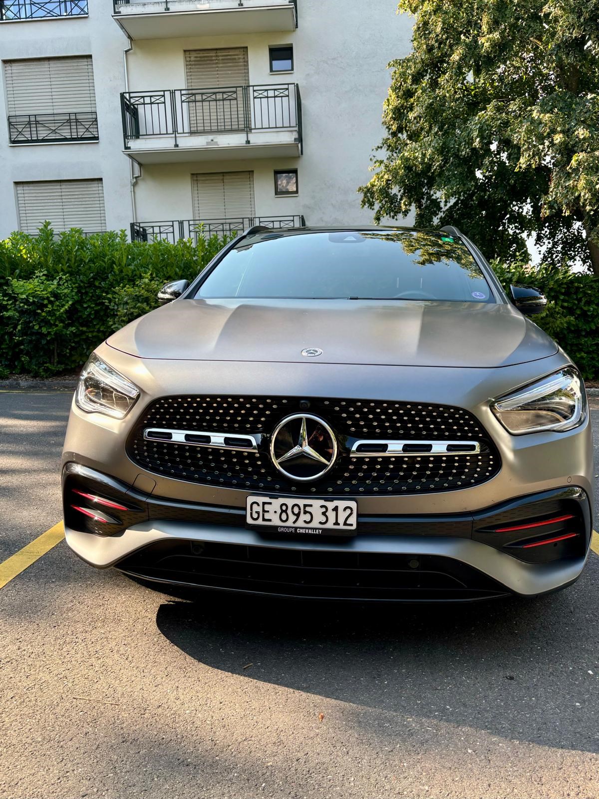 MERCEDES-BENZ GLA 250 4Matic Edition 1. 8G-DCT