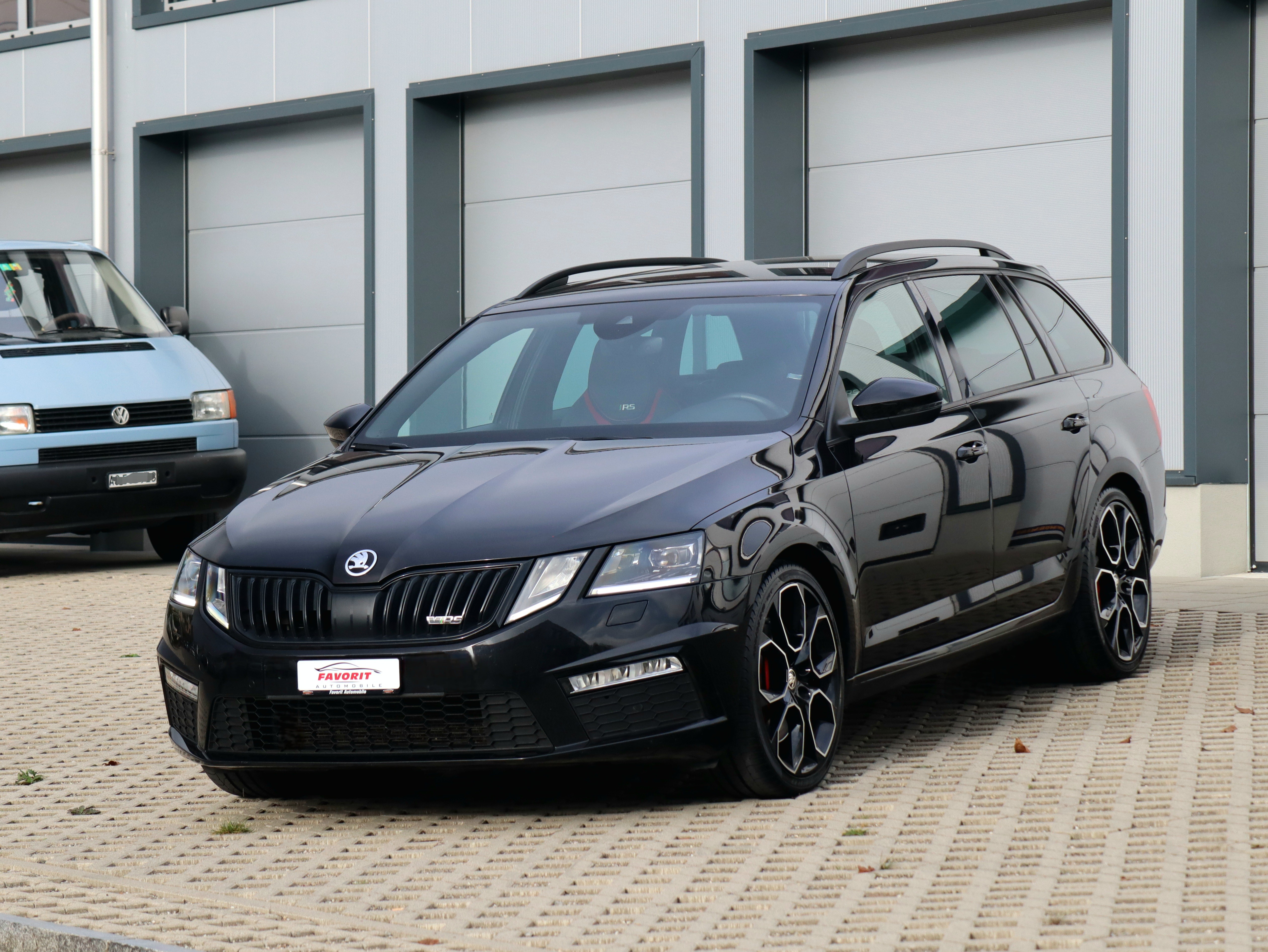 SKODA Octavia Combi 2.0 TSI RS DSG (CH)