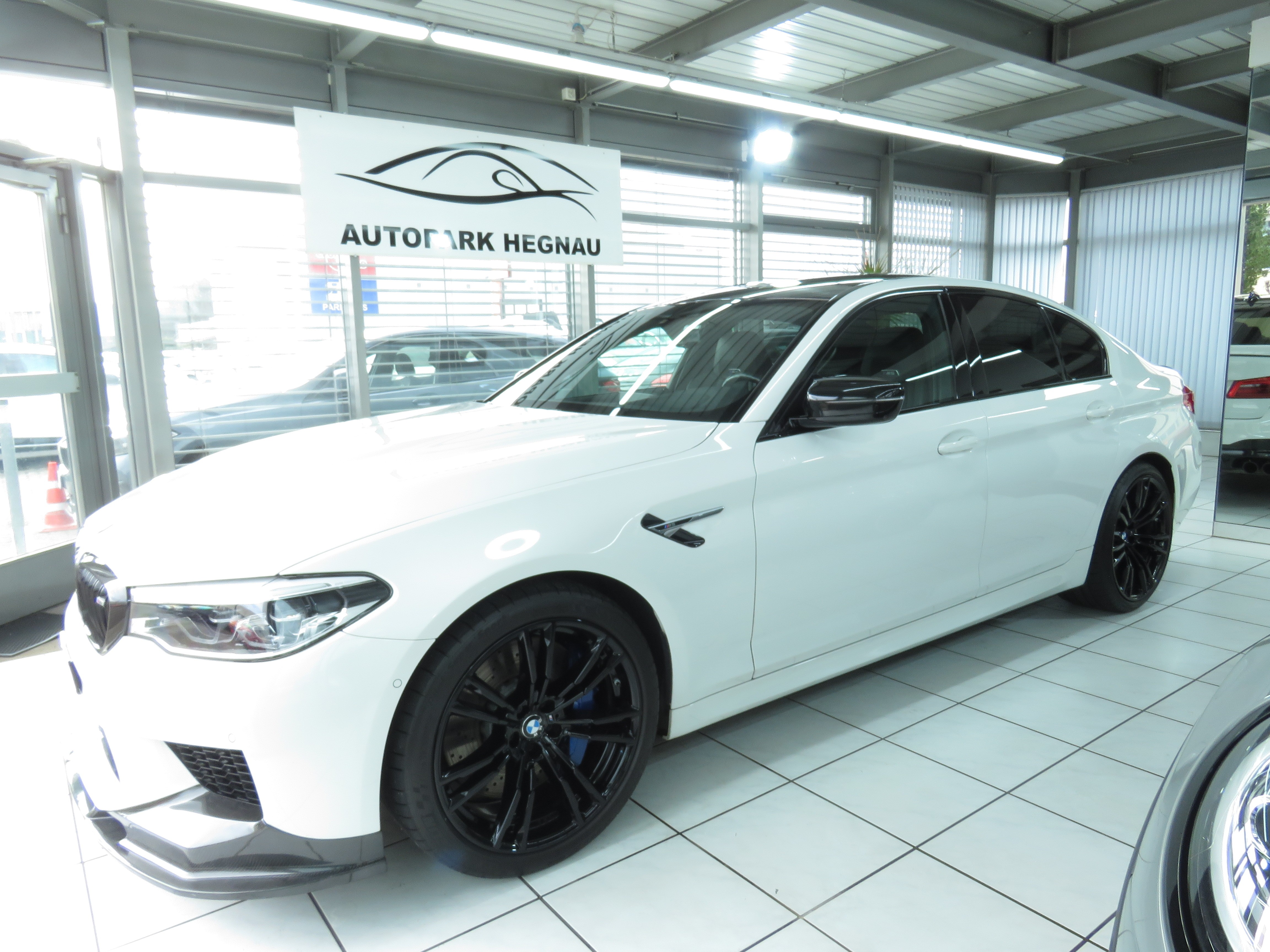 BMW M5 xDrive Drivelogic (Automat)