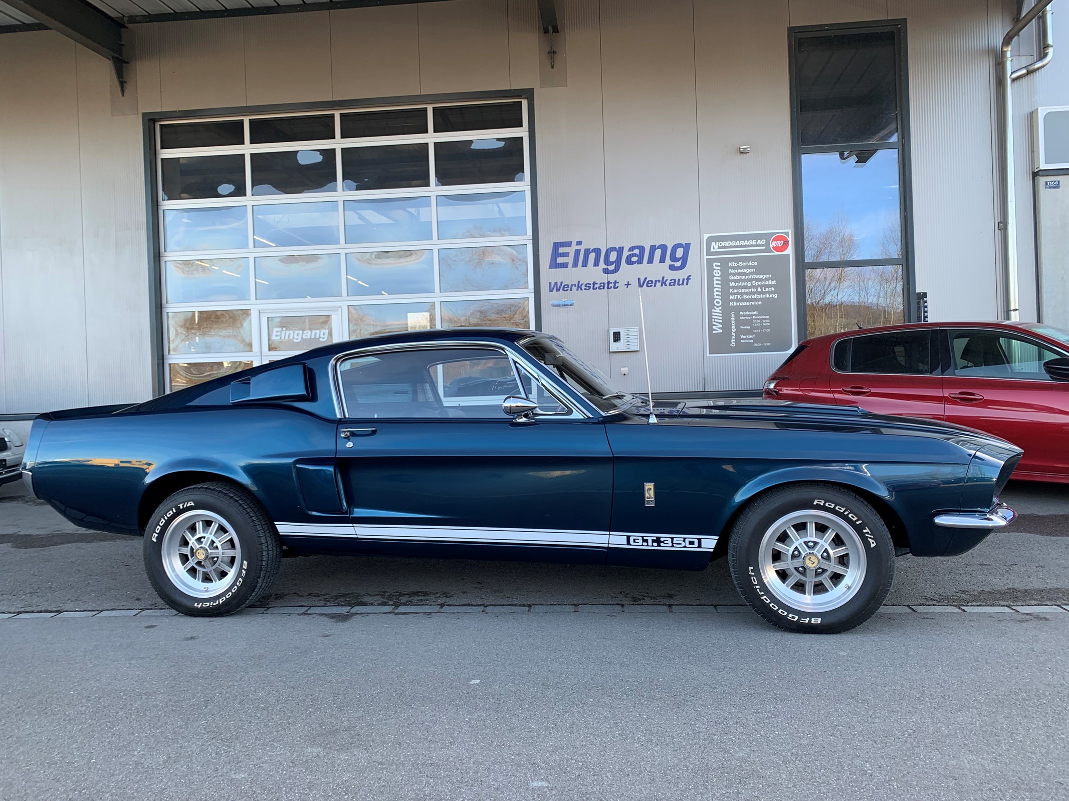 FORD MUSTANG Fastback