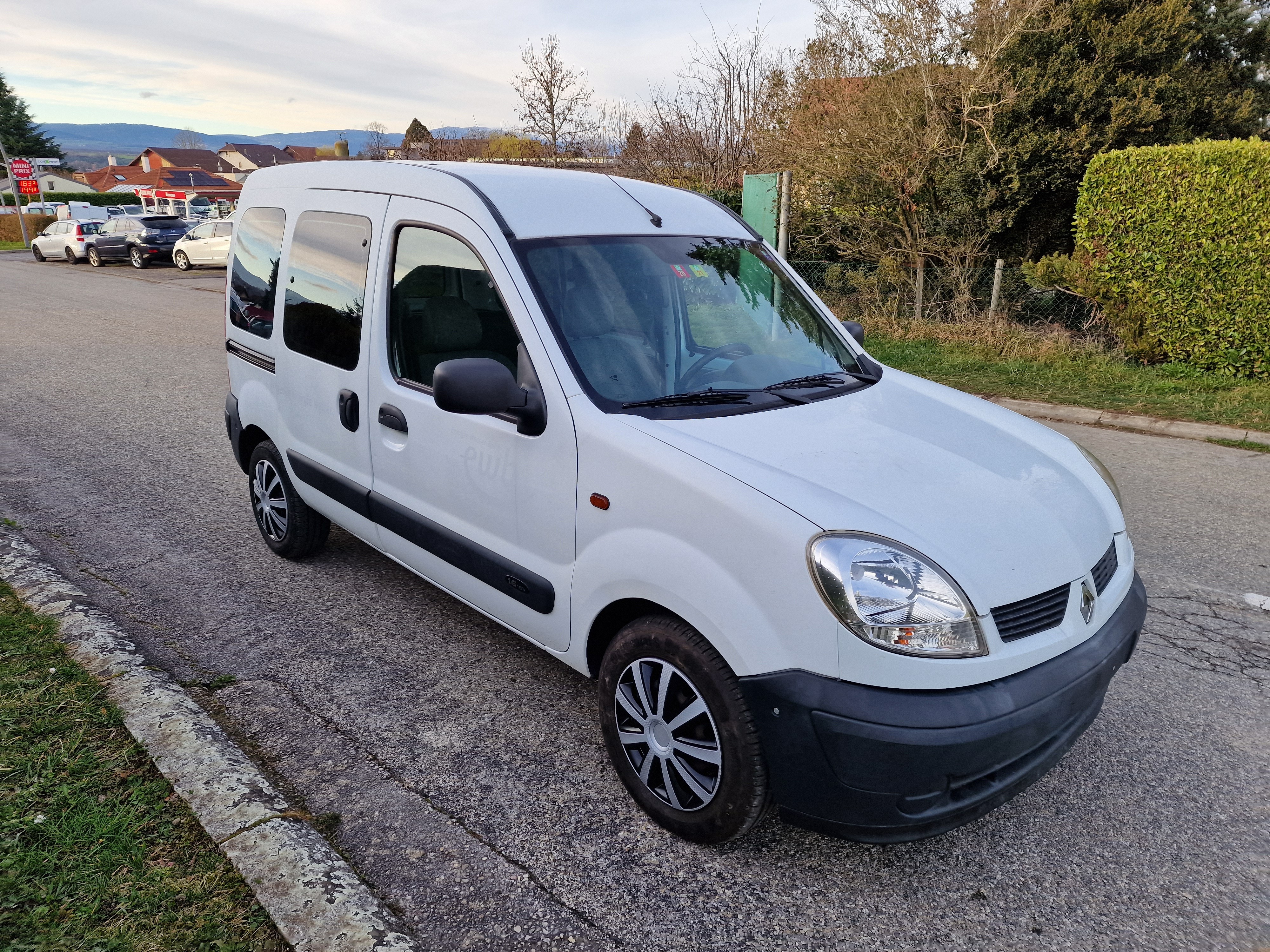 RENAULT Kangoo 1.6 16V Authentique Automatic