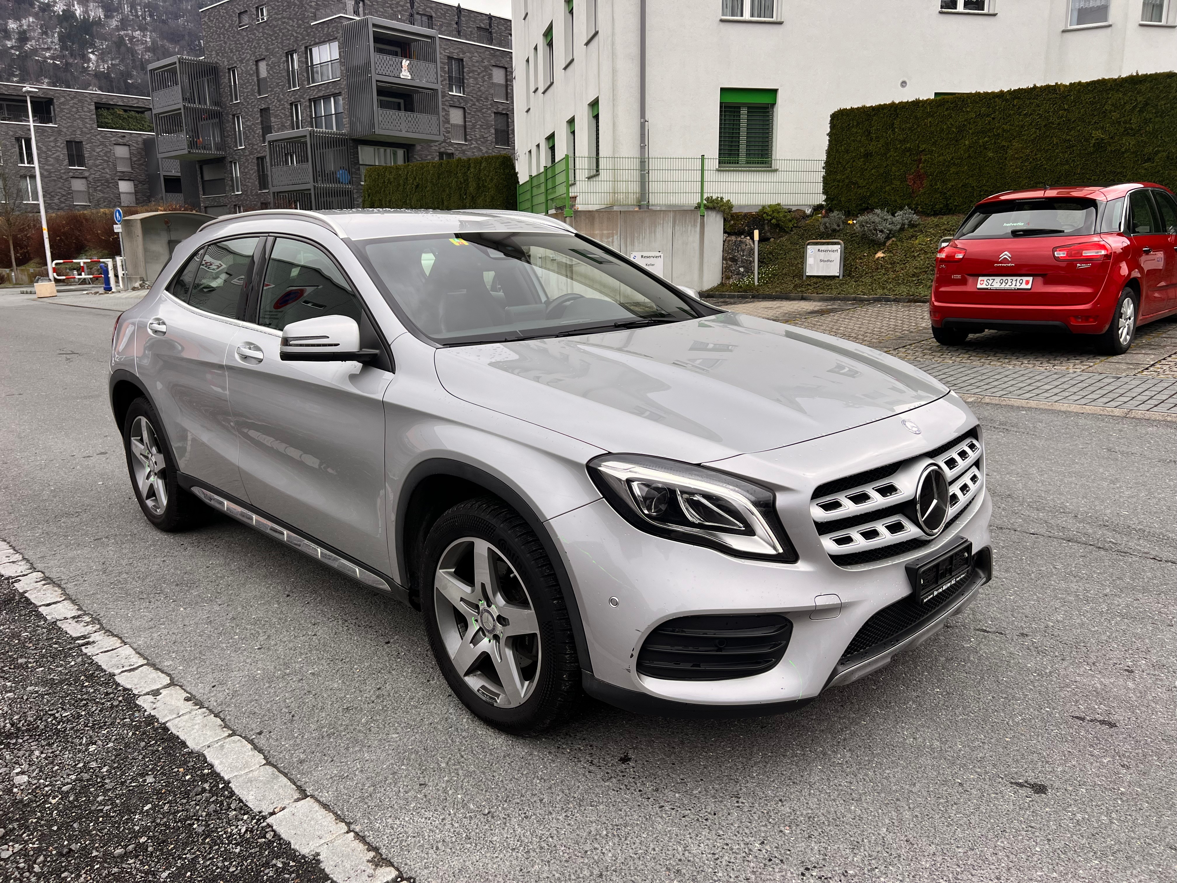 MERCEDES-BENZ GLA 220 d AMG Line 4Matic 7G-DCT