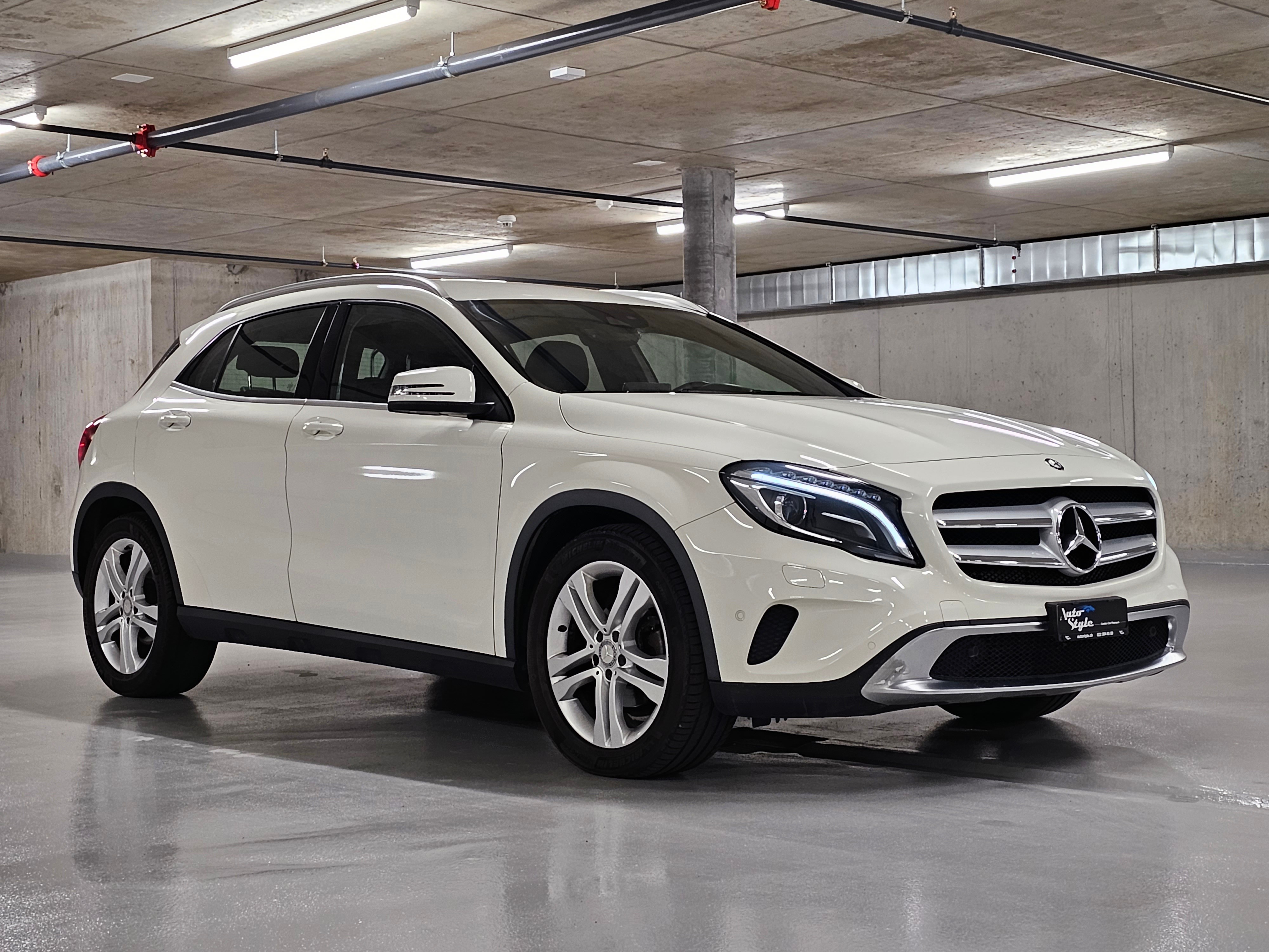 MERCEDES-BENZ GLA 220 d Urban 4Matic 7G-DCT