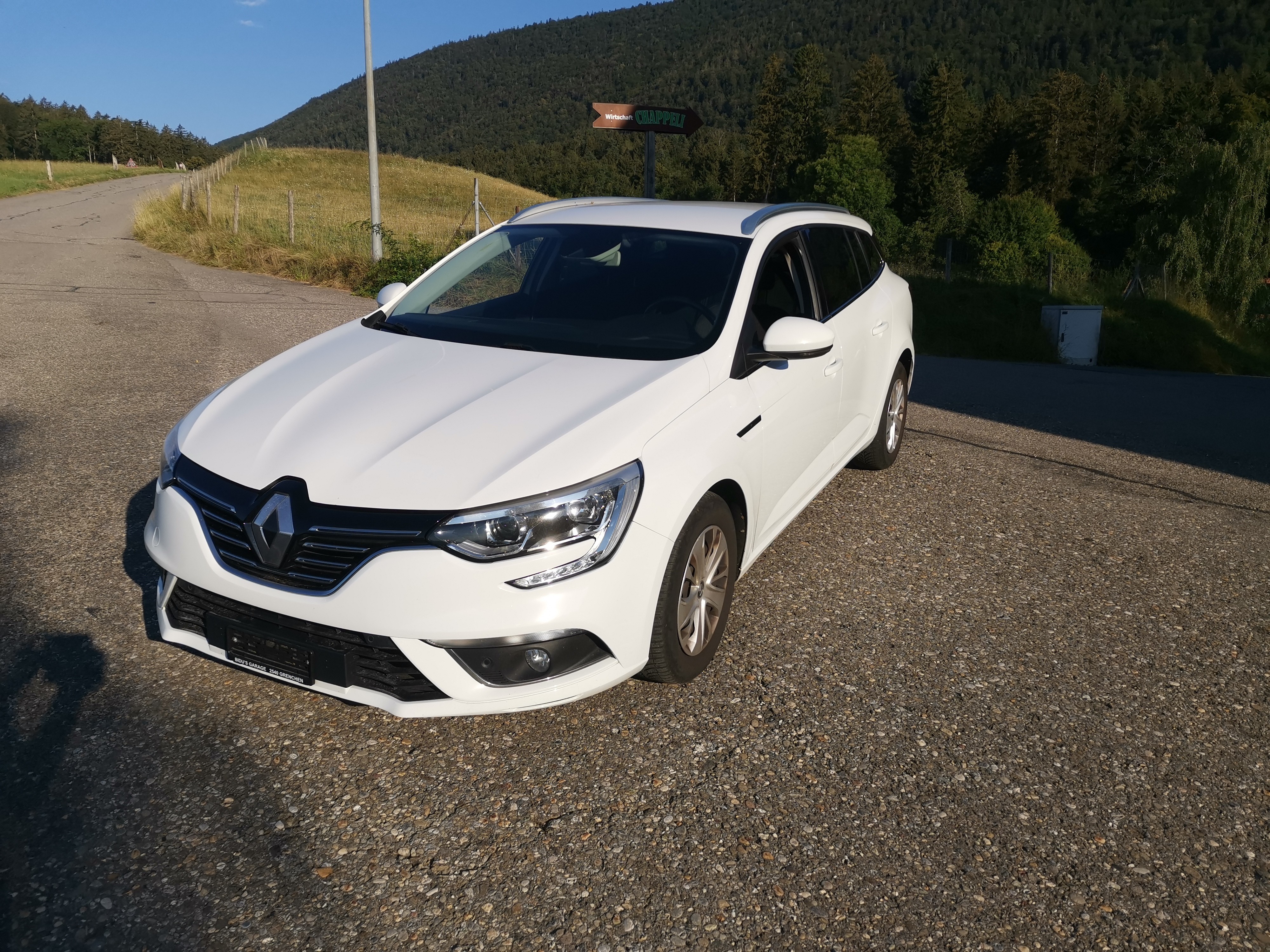 RENAULT Mégane Grandtour 1.5 dCi Zen EDC