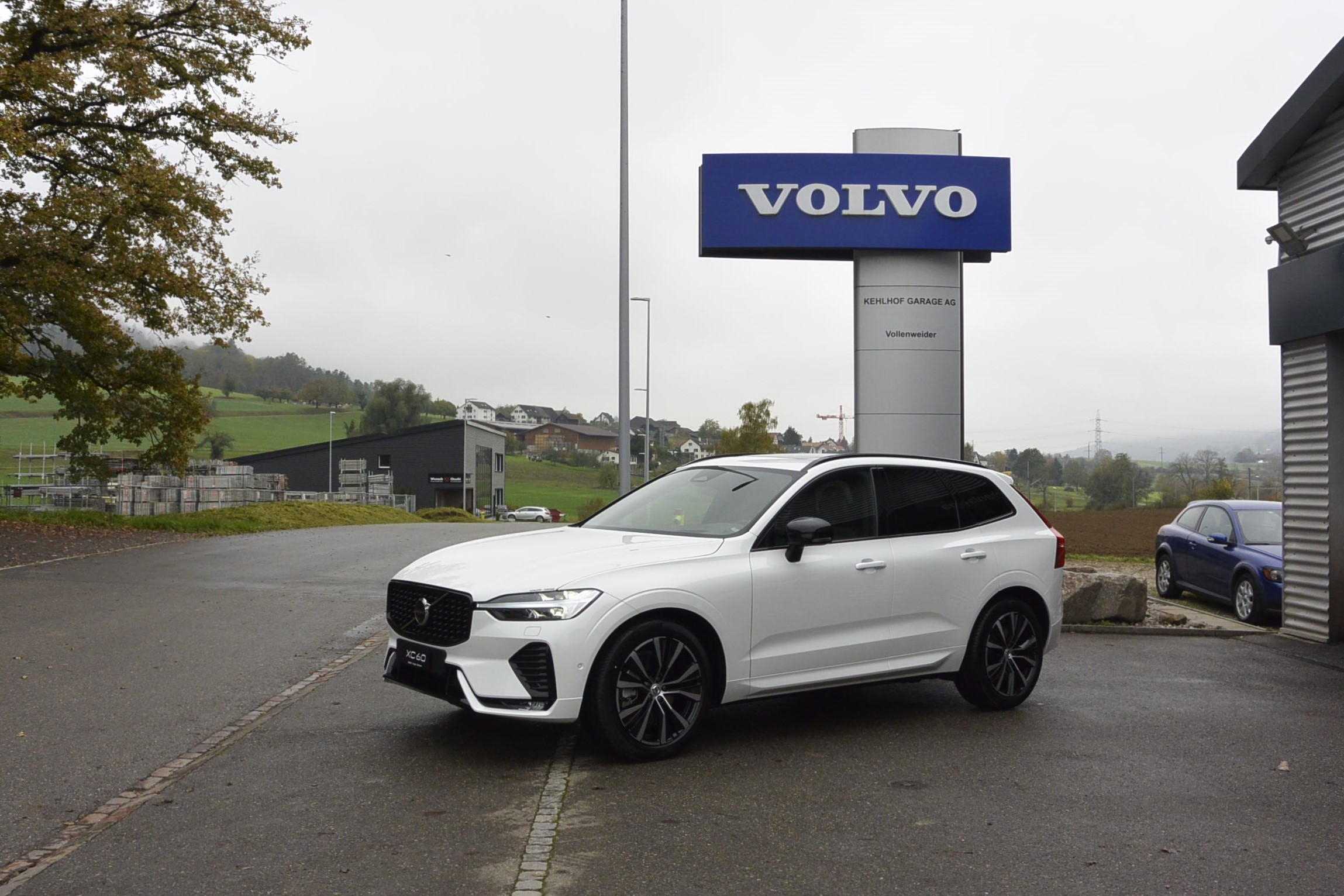 VOLVO XC60 B5 B AWD Ultra Dark