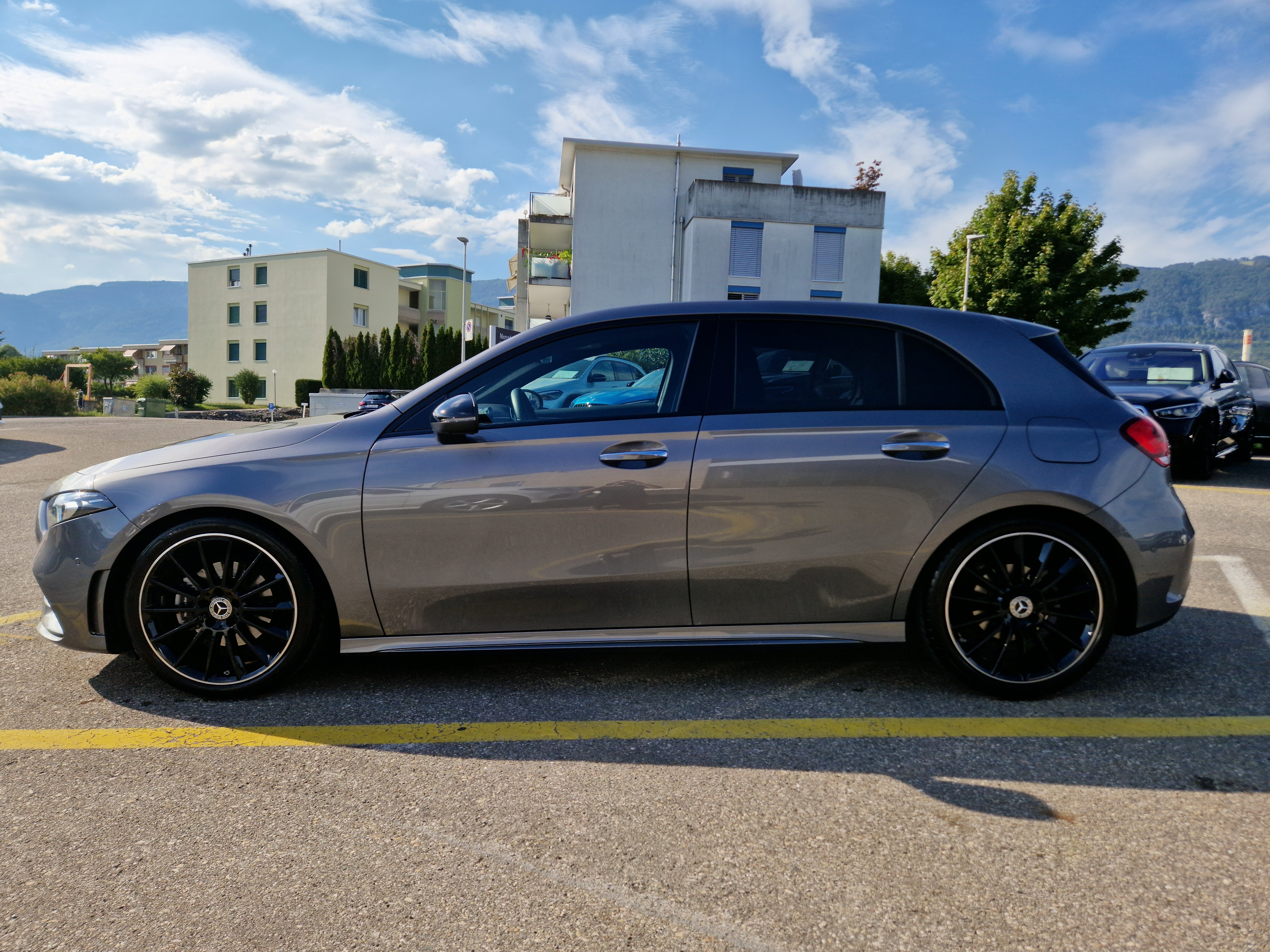 MERCEDES-BENZ A 180 Night Star AMG Line 7G-DCT