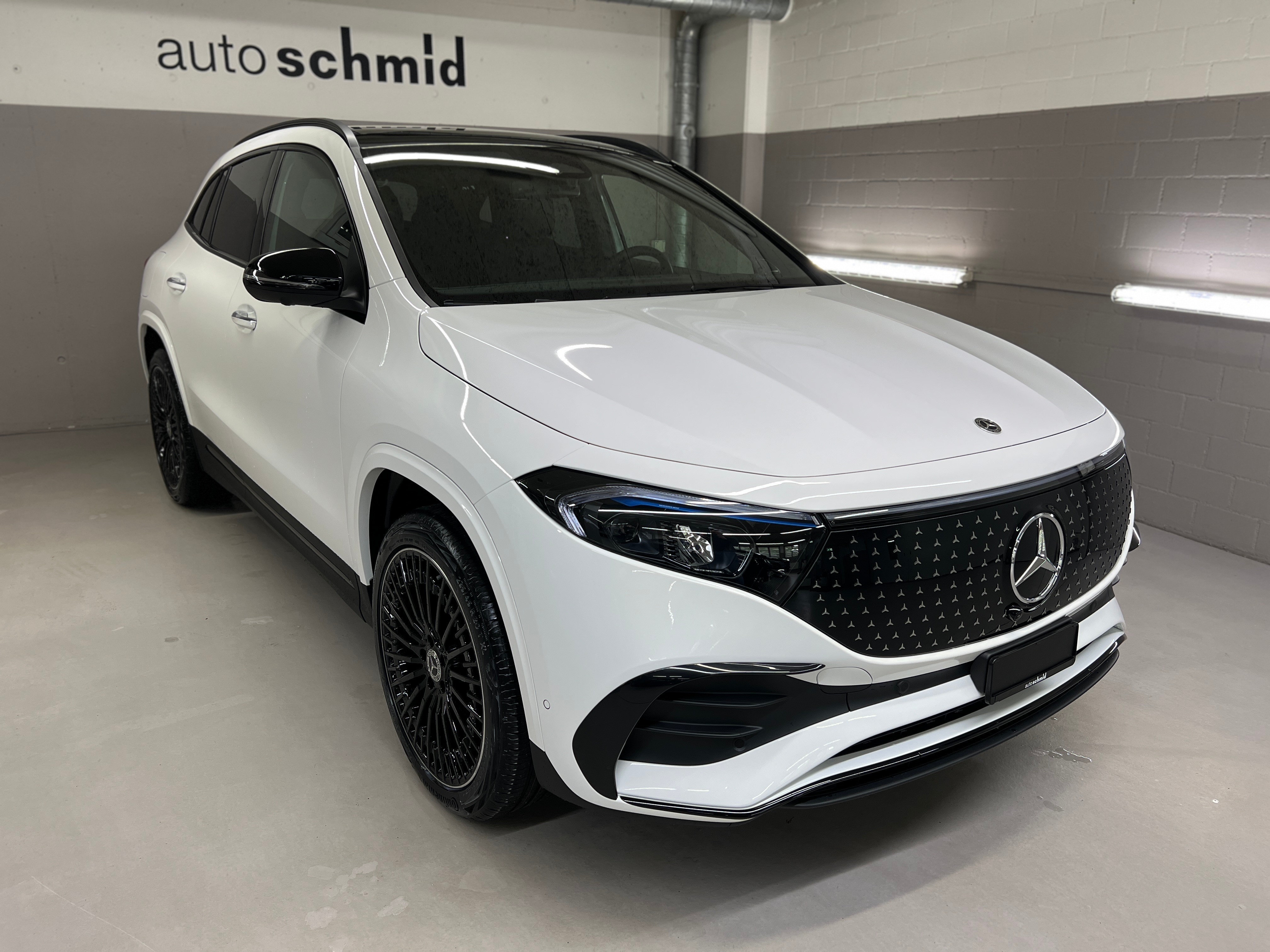 MERCEDES-BENZ EQA 350 66,5 kWh 4Matic Swiss Star