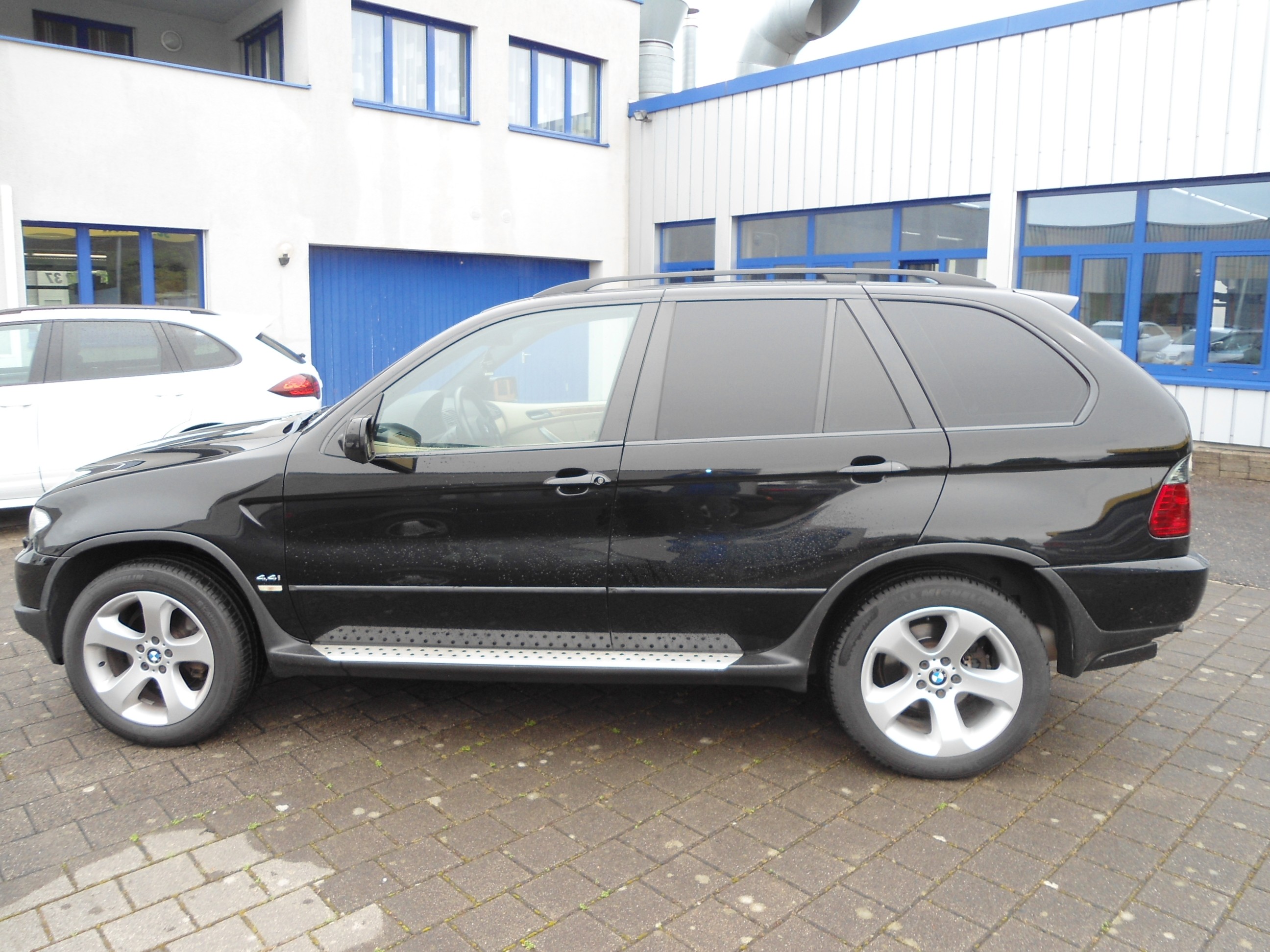 BMW X5 4.4i