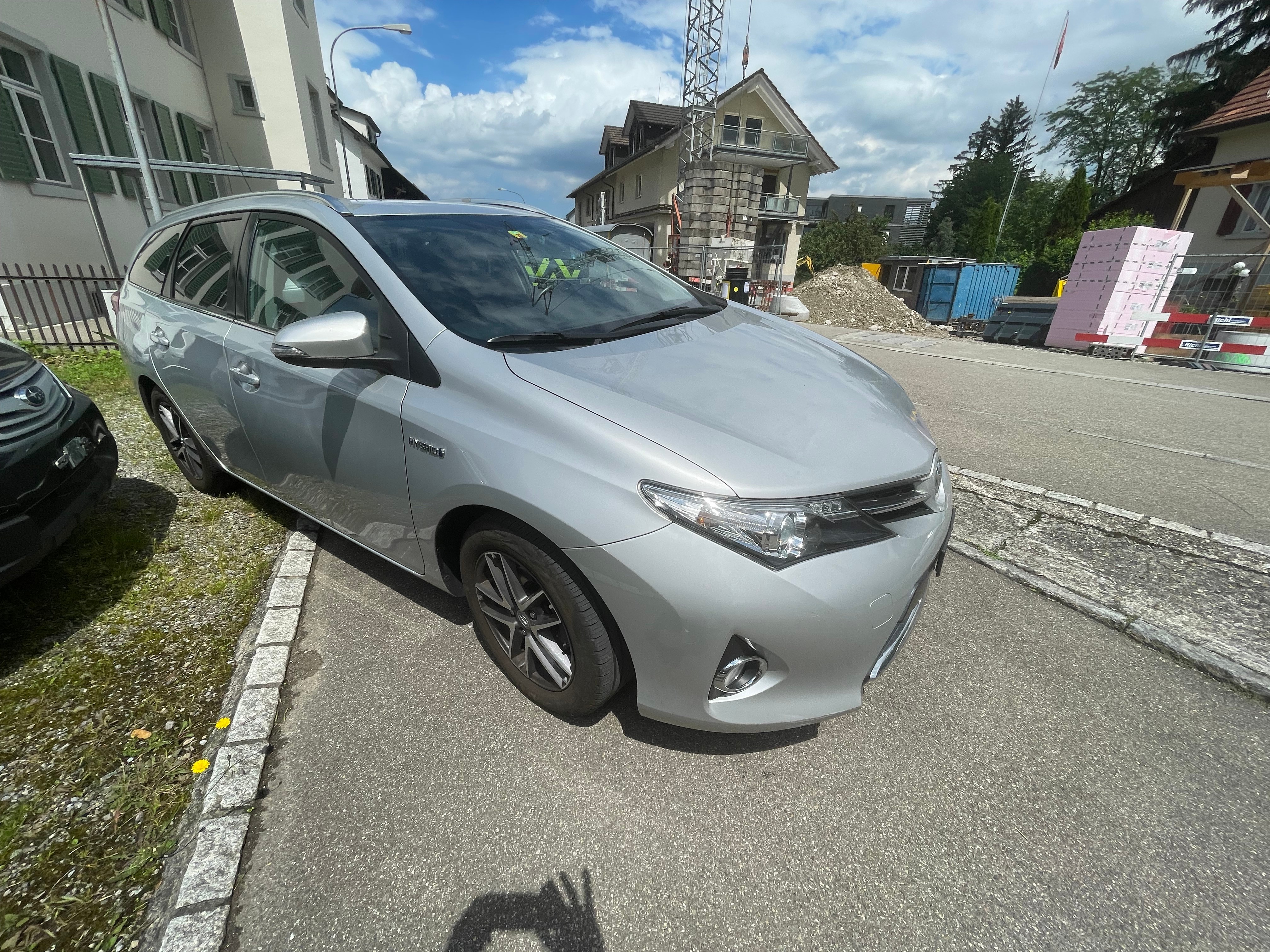 TOYOTA Auris Touring Sports 1.8 16V HSD Linea Sol