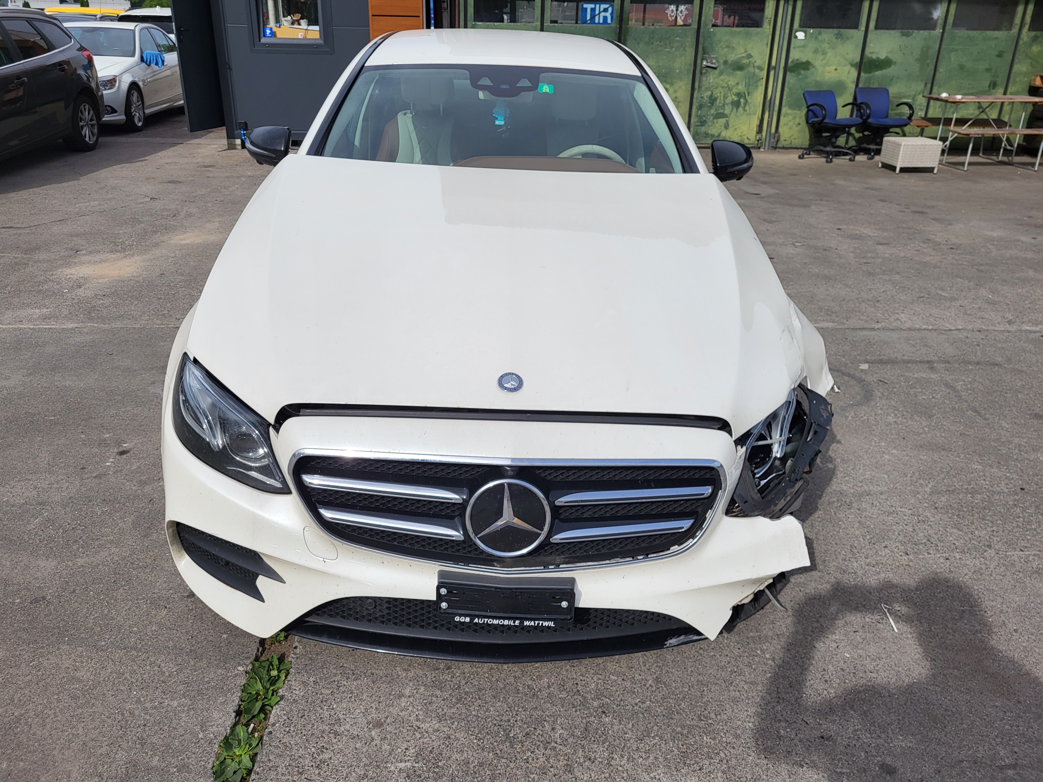 MERCEDES-BENZ E 400 AMG Line 4Matic 9G-Tronic