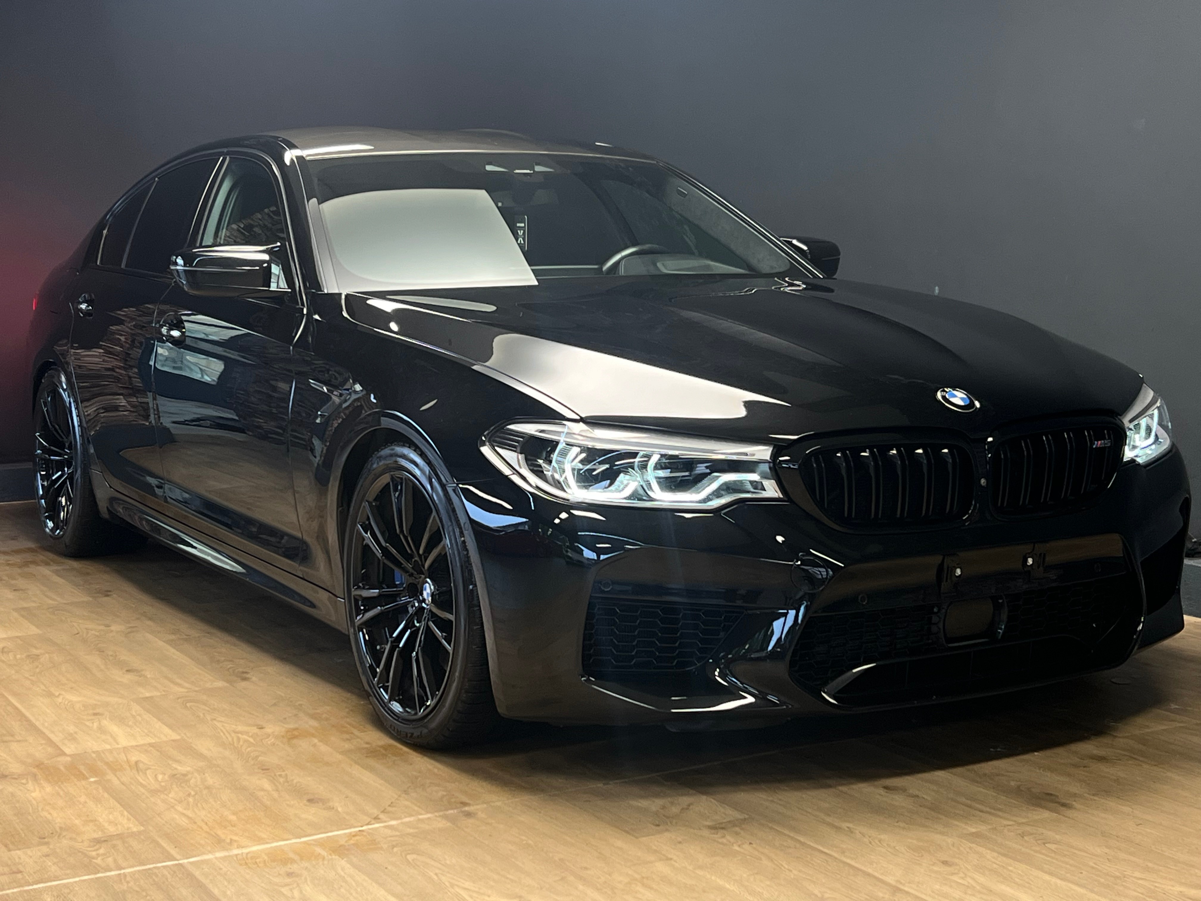 BMW M5 xDrive Drivelogic