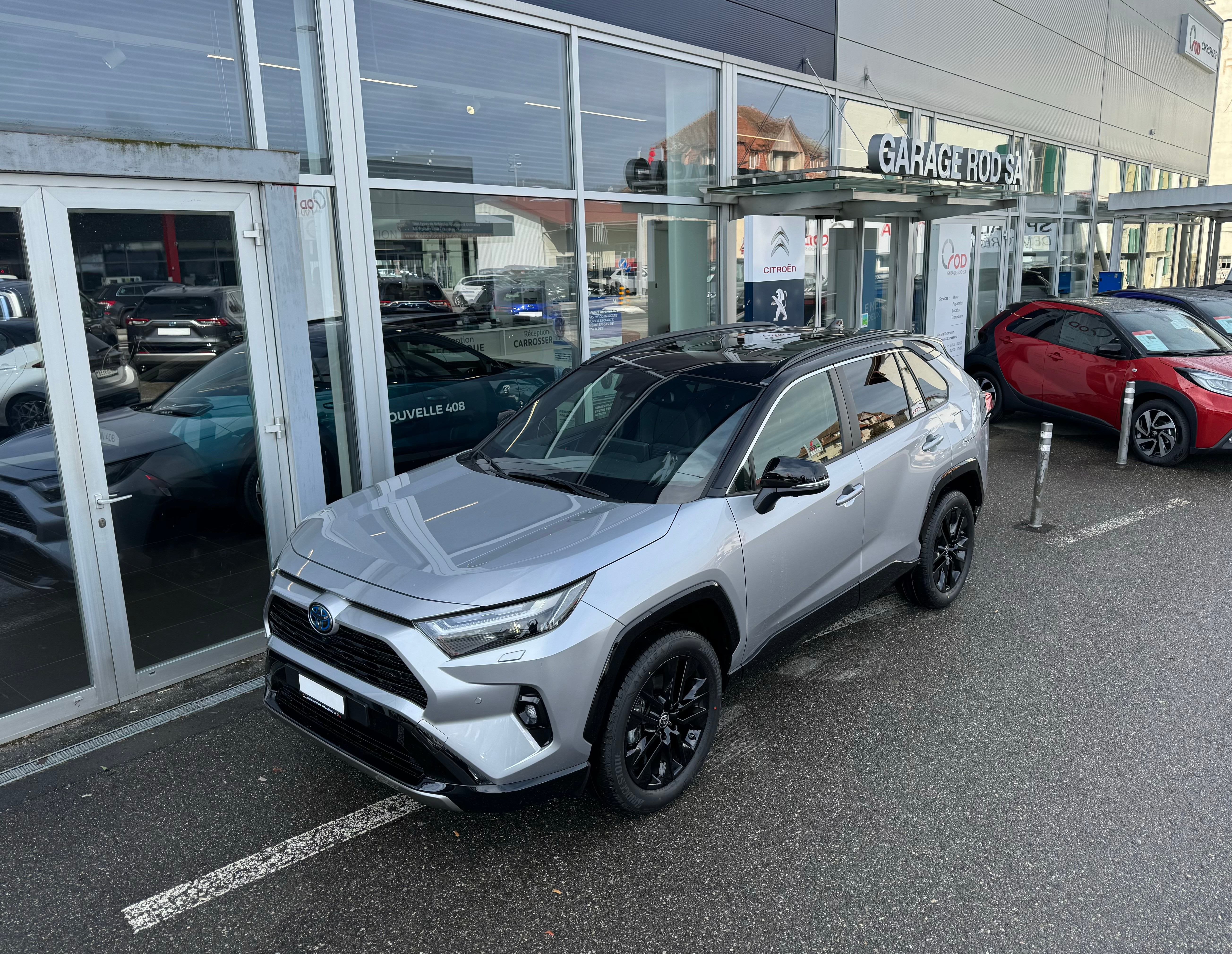 TOYOTA RAV-4 2.5 HSD Style e-CVT 4WD