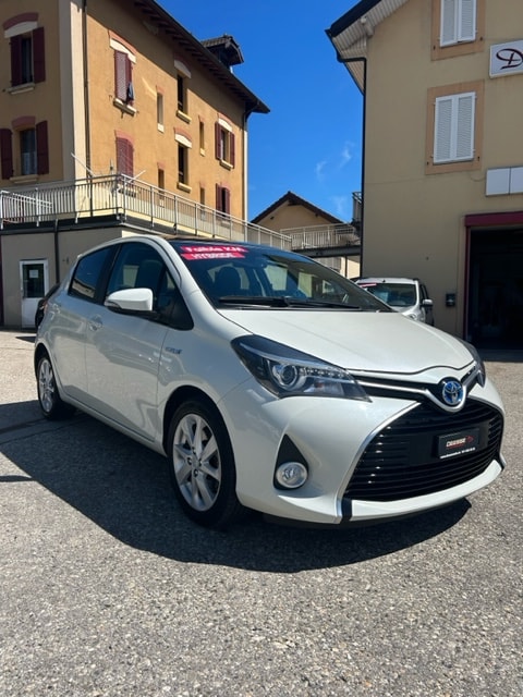 TOYOTA Yaris 1.5 VVT-i Hybrid Sol Premium e-CVT