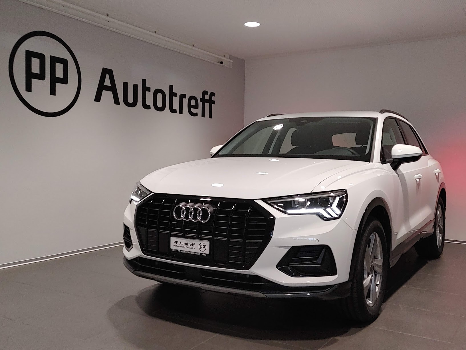 AUDI Q3 35 TFSI Attraction S-tronic