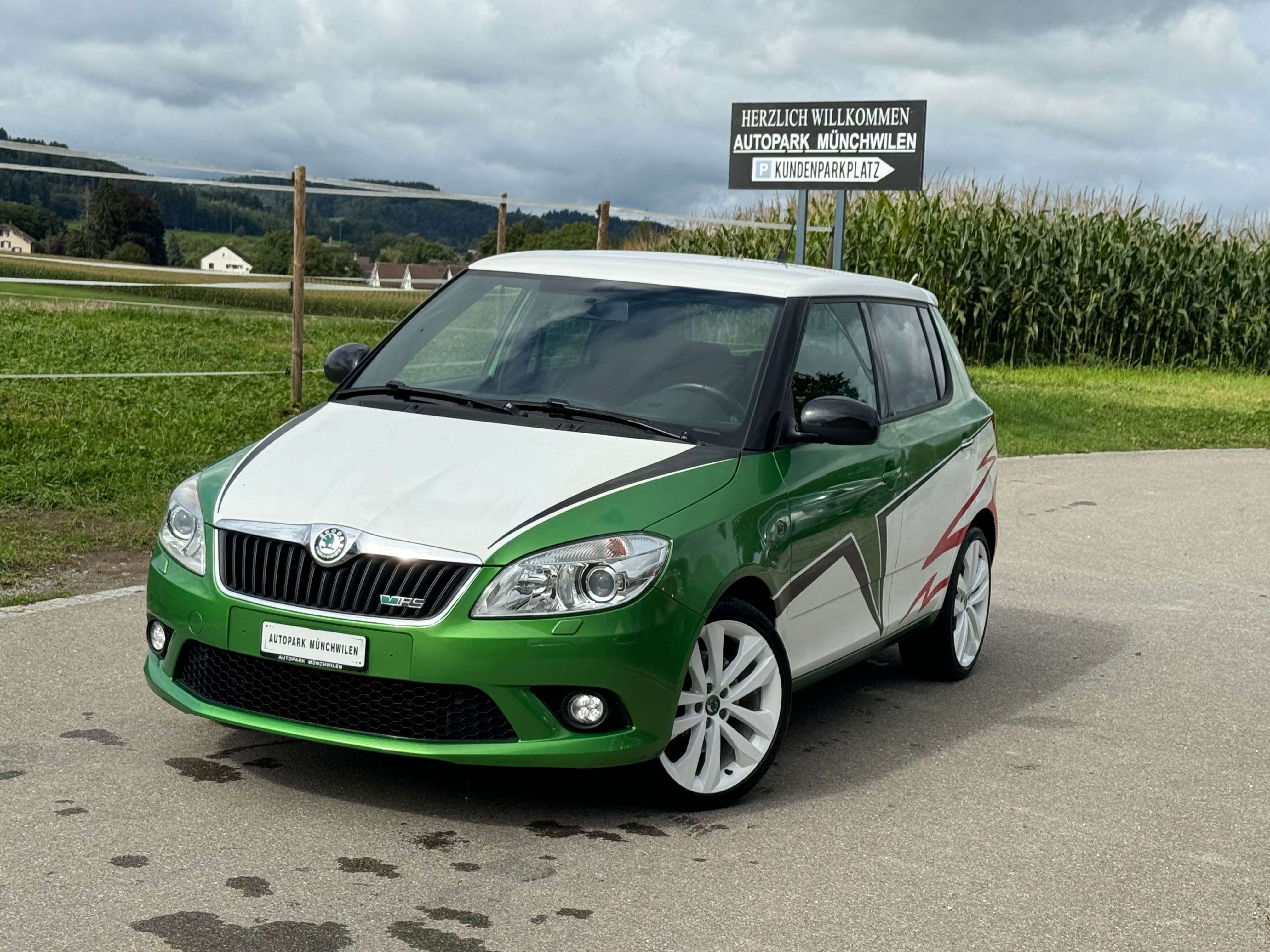 SKODA Fabia 1.4 TSI RS Edition S2000 DSG