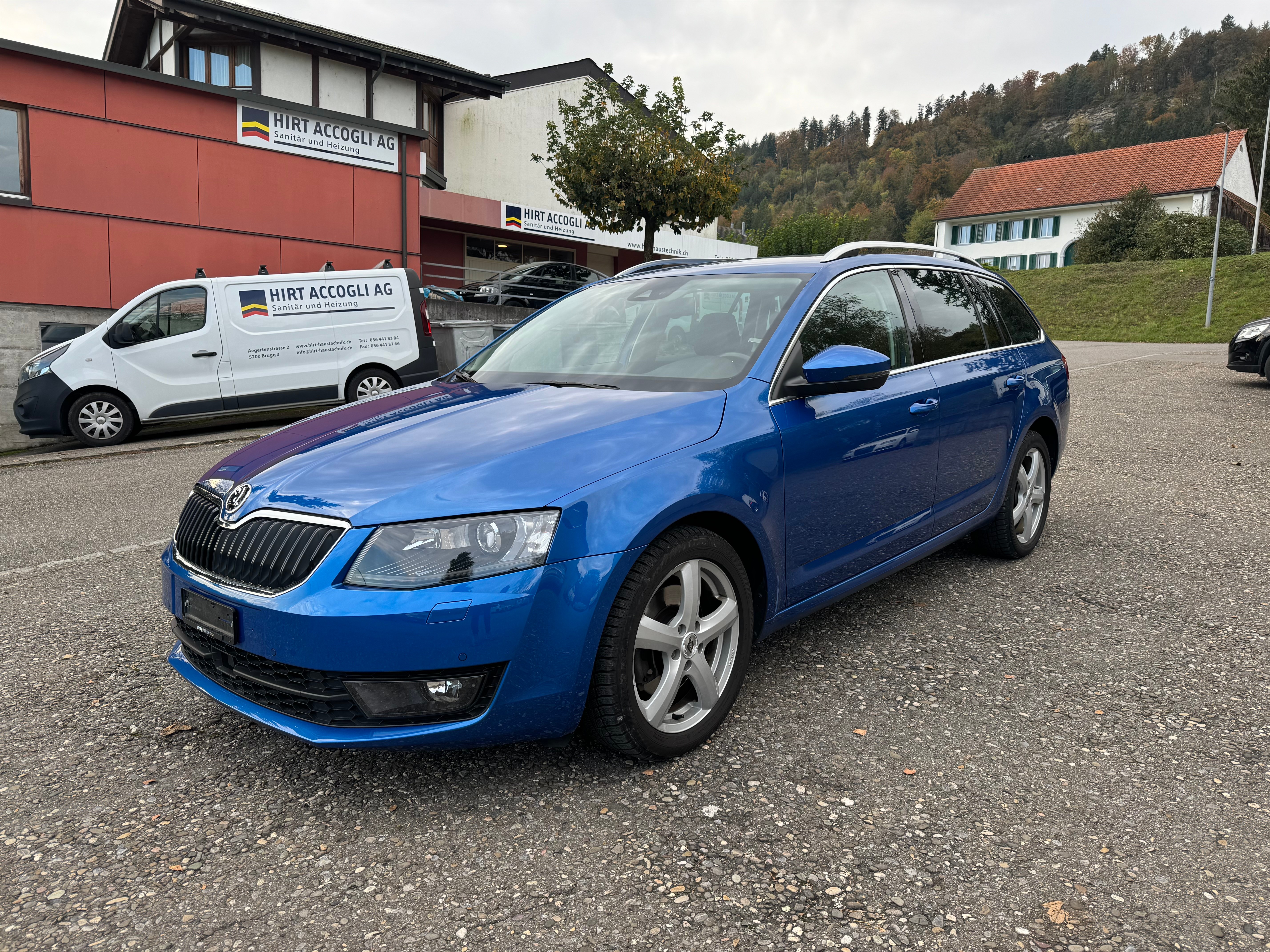 SKODA Octavia Combi 2.0 TDI Elegance 4x4 DSG