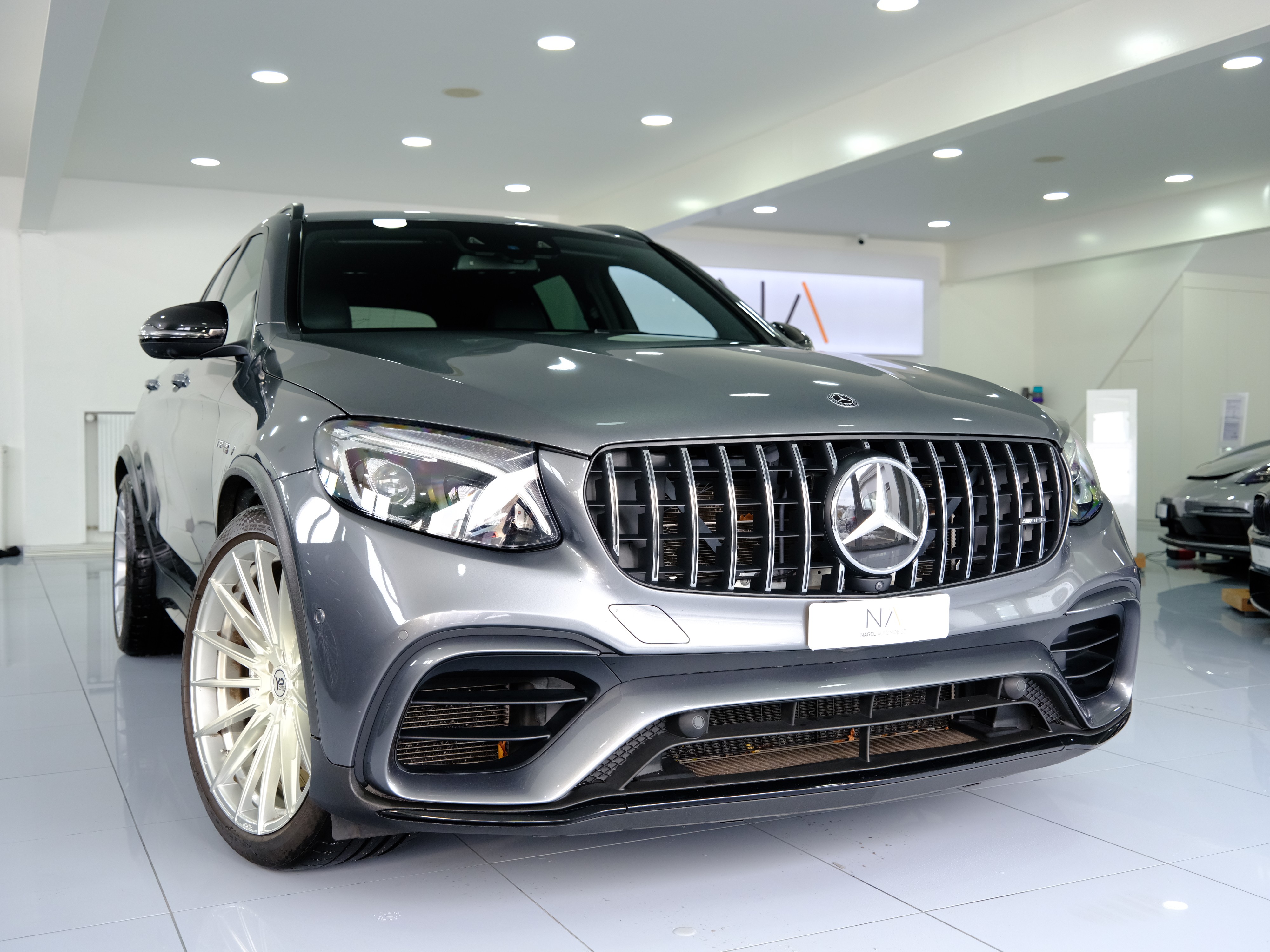 MERCEDES-BENZ GLC 63 AMG 4Matic+ 9G-Tronic