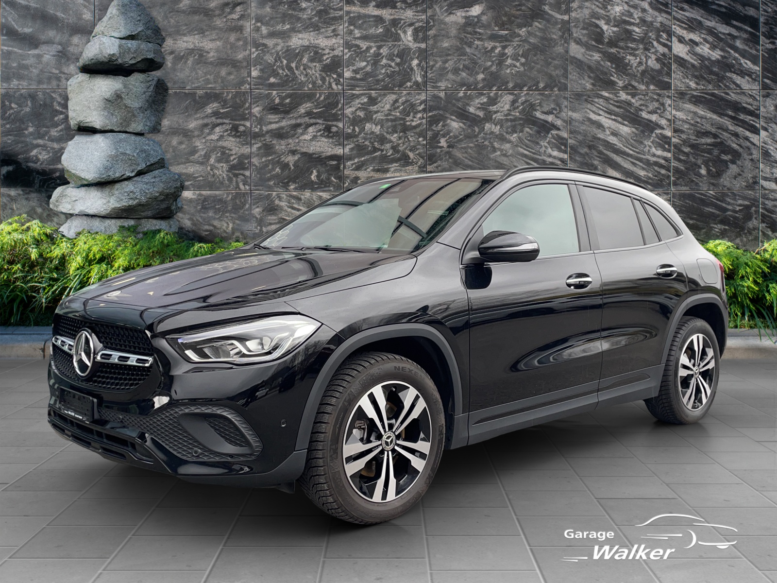 MERCEDES-BENZ GLA 200 Progressive 7G-DCT