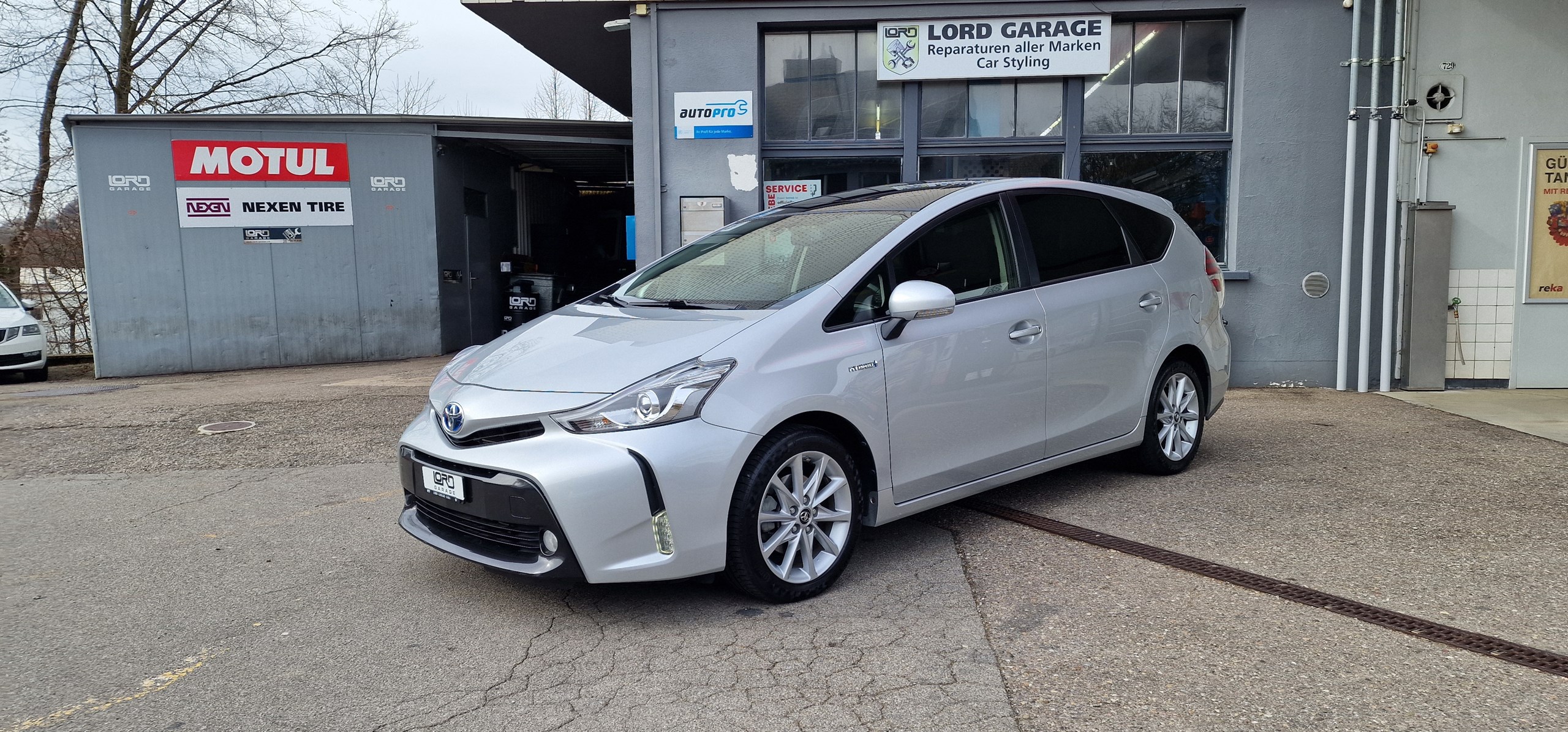 TOYOTA Prius+ 1.8 VVT-i HSD Sol Premium