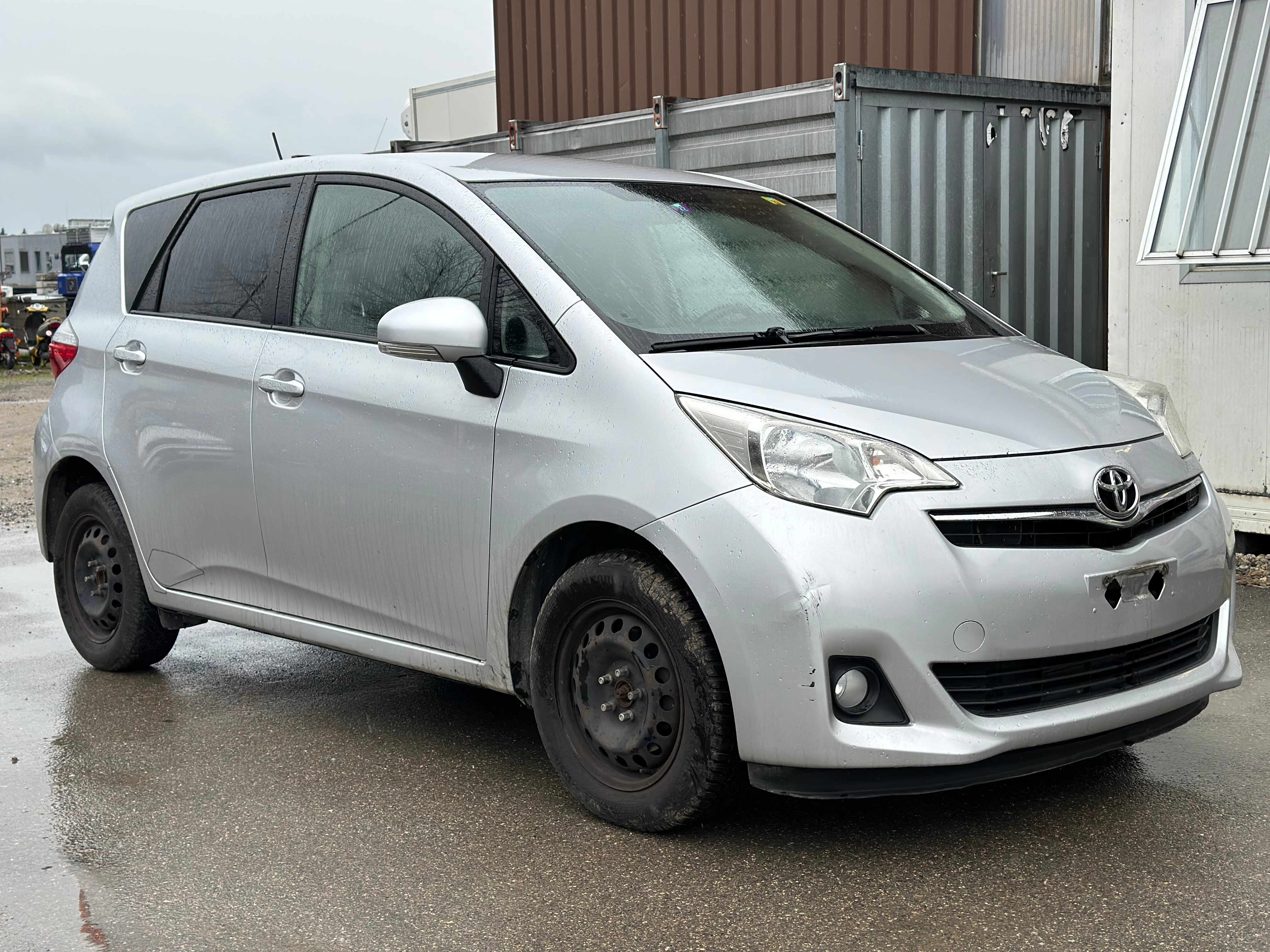 TOYOTA Verso-S 1.33 Linea Luna