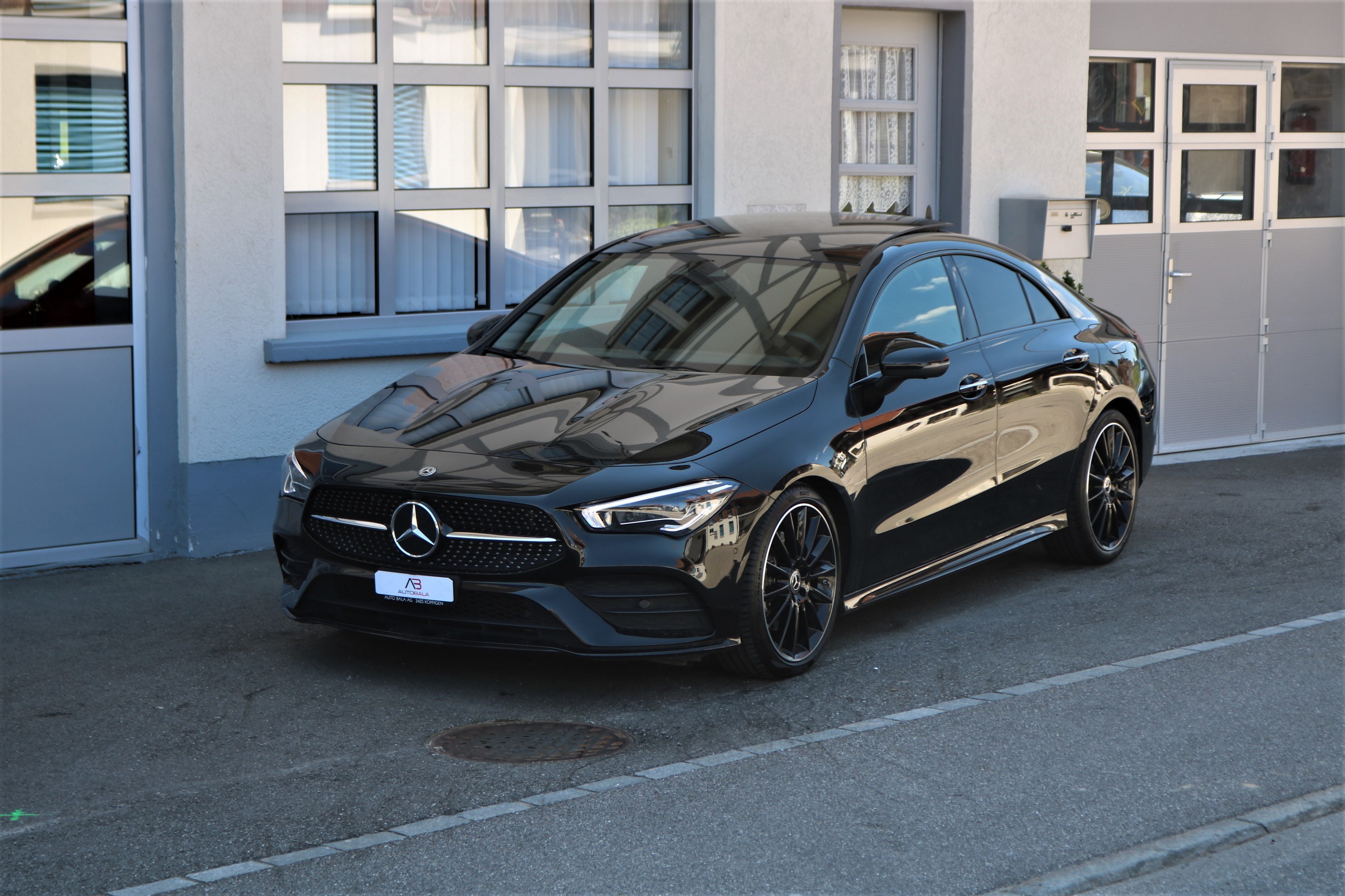 MERCEDES-BENZ CLA 220 AMG Line 7G-DCT 4Matic