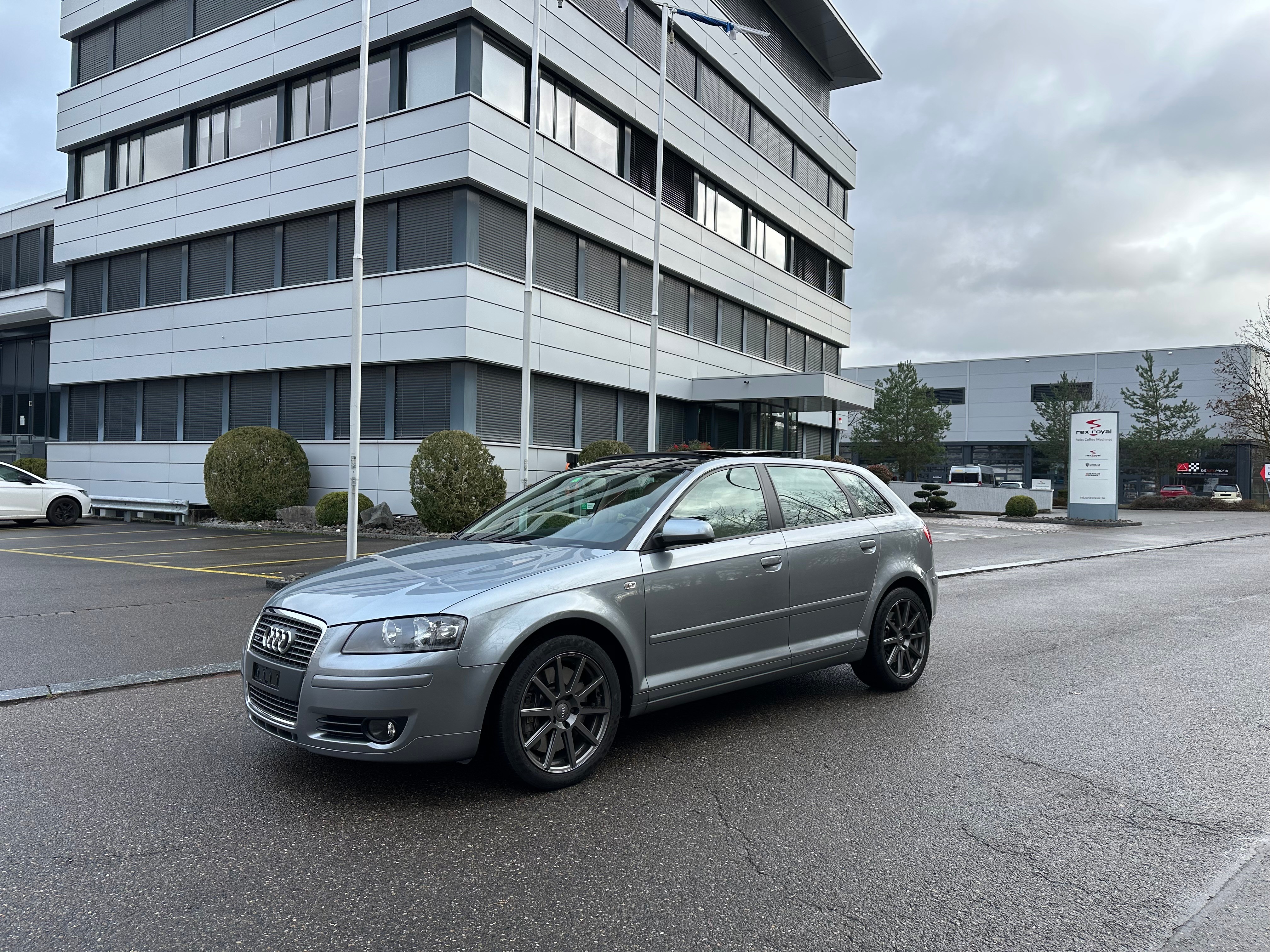 AUDI A3 Sportback 3.2 V6 Ambition quattro