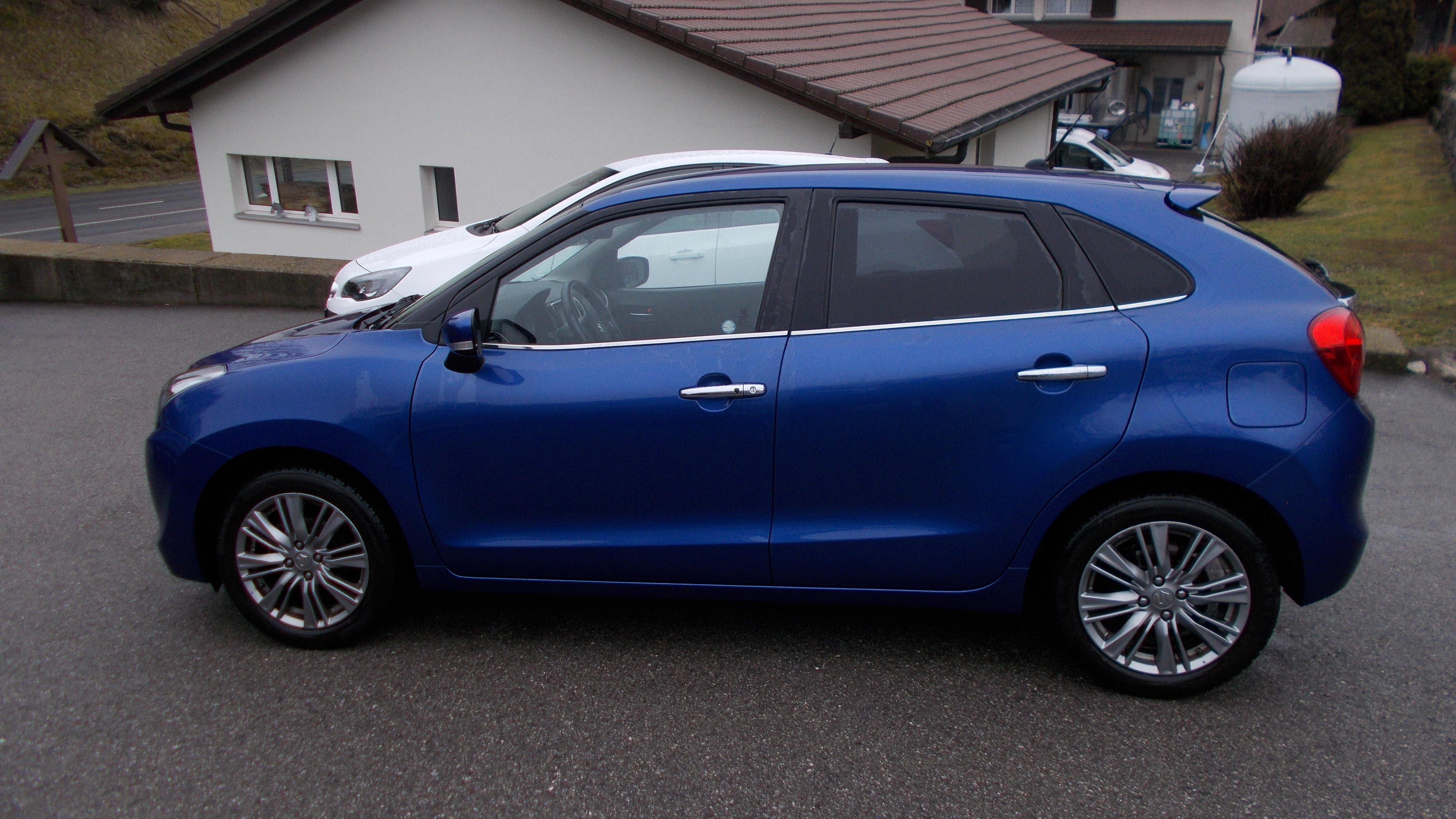 SUZUKI Baleno 1.2i Compact Top Hybrid