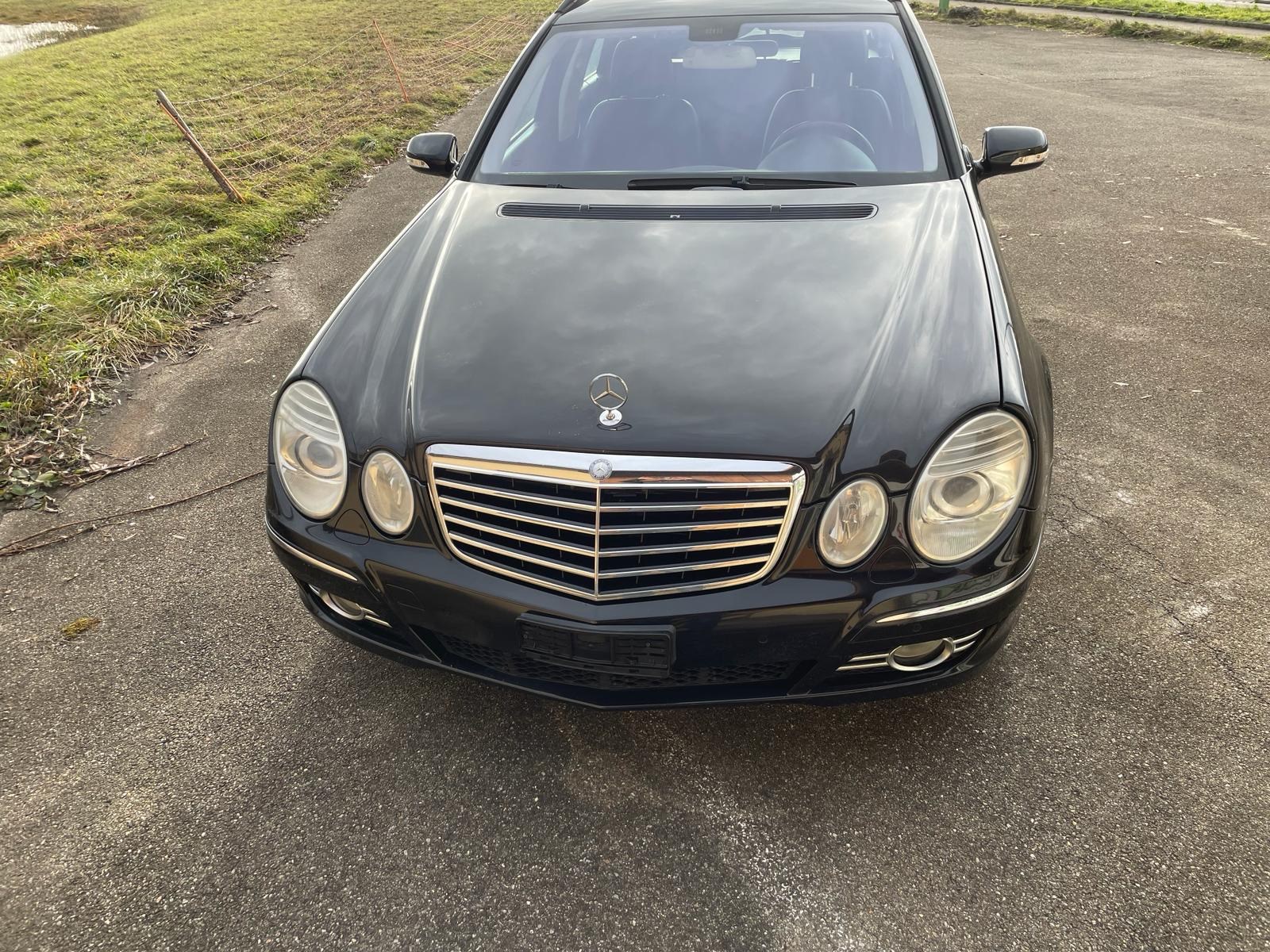 MERCEDES-BENZ E 350 Avantgarde 4Matic Automatic