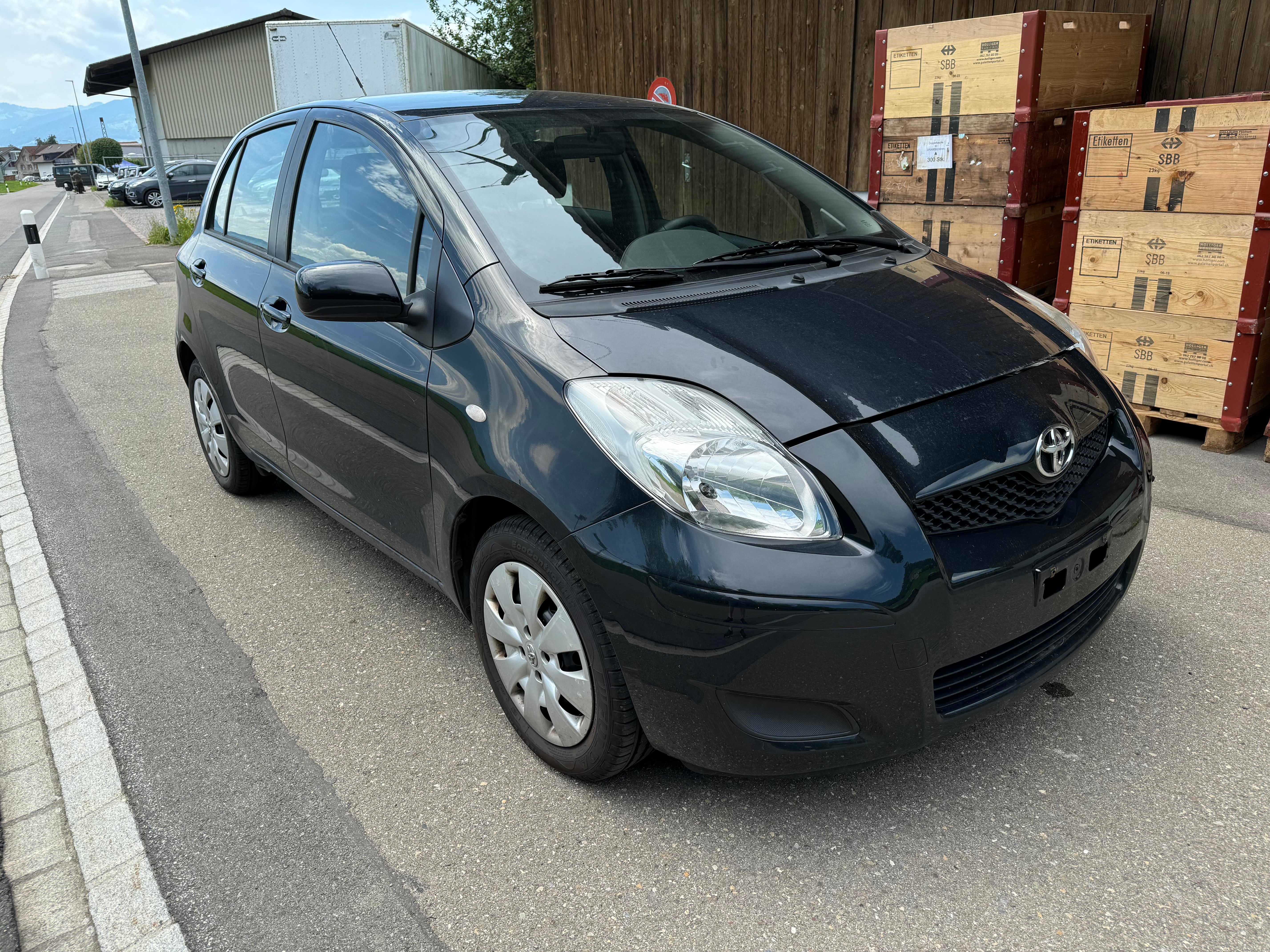 TOYOTA Yaris 1.33 Linea Terra