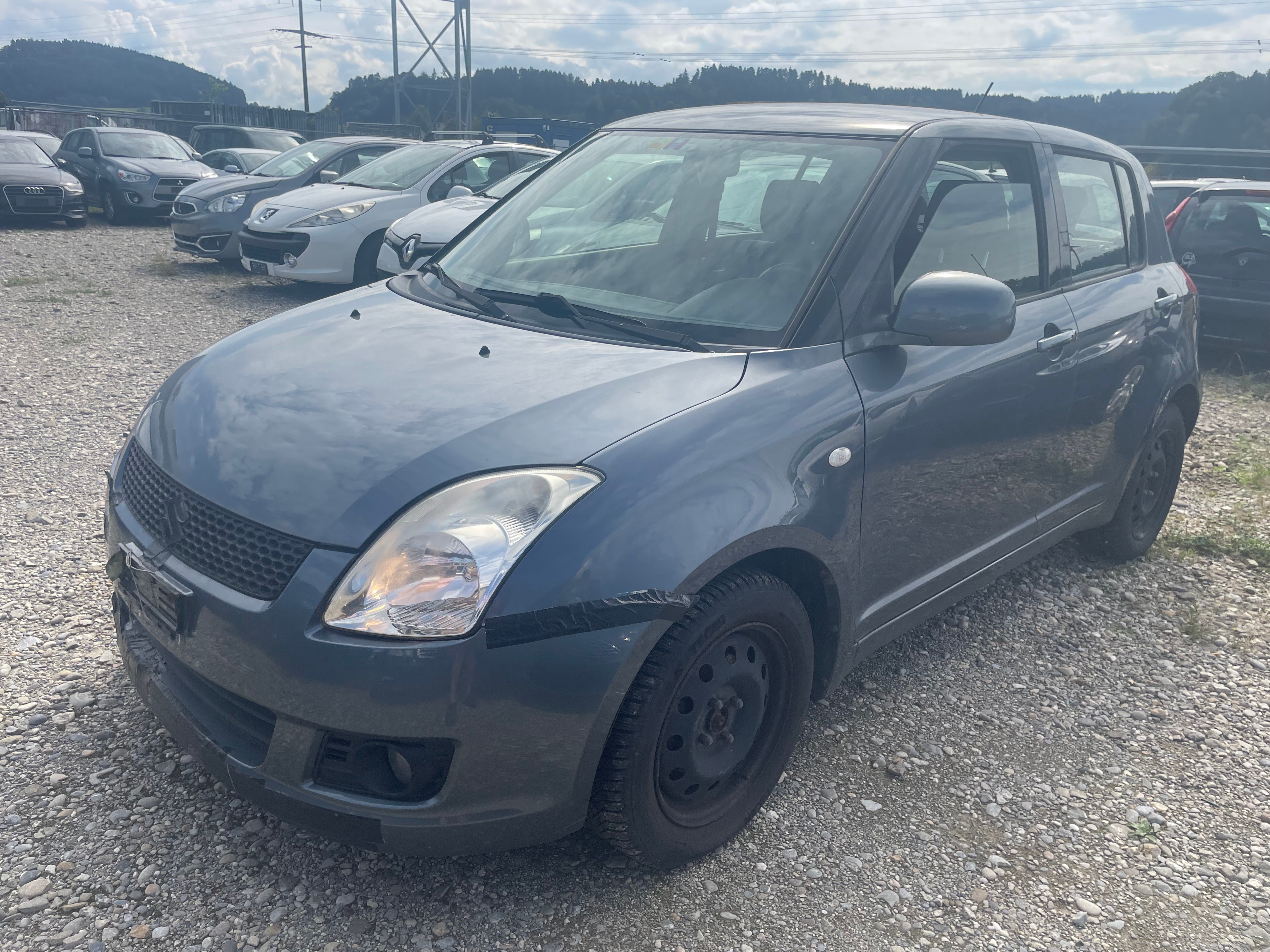 SUZUKI Swift 1.3i 16V GL 4x4