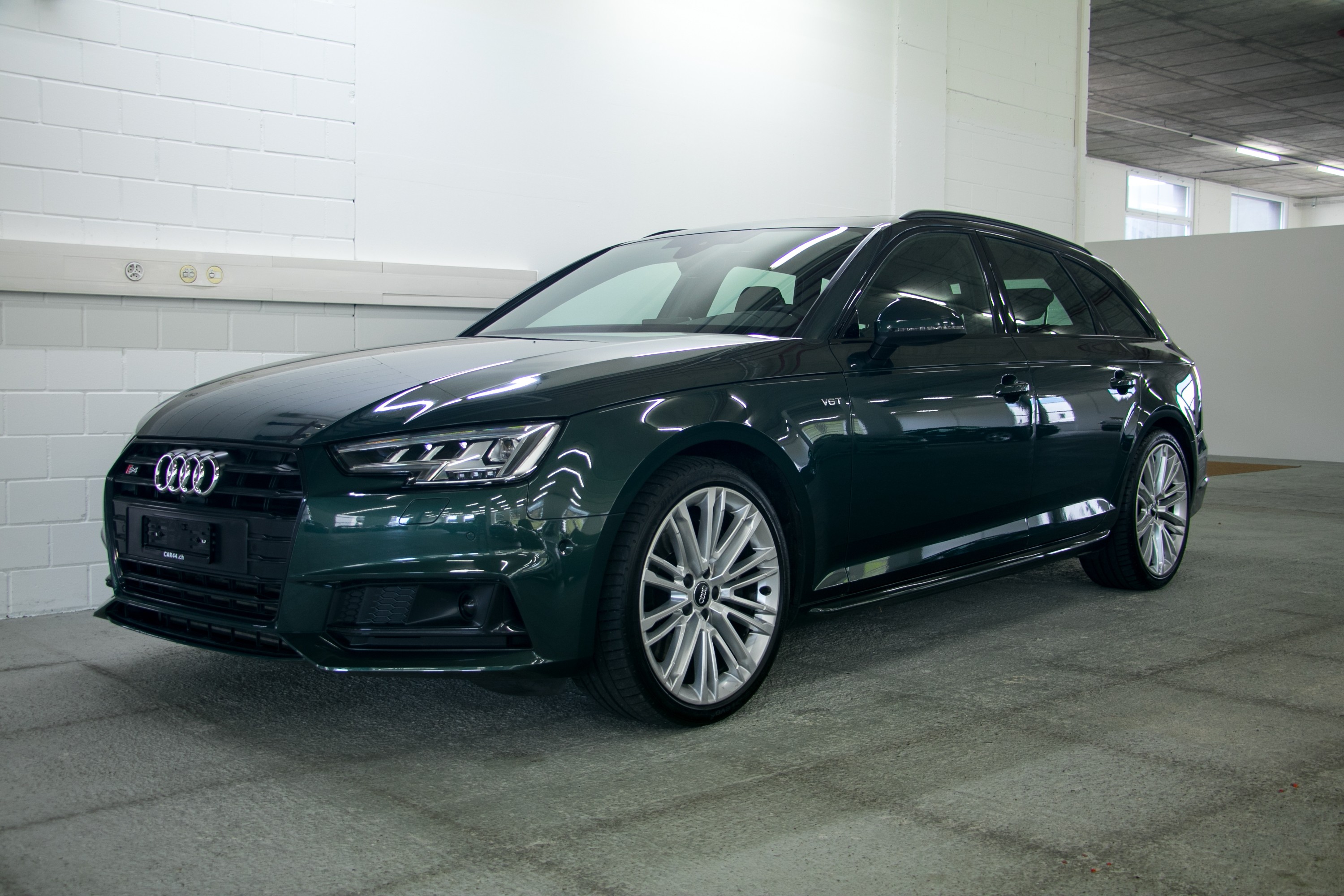 AUDI S4 Avant 3.0 TFSI quattro tiptronic