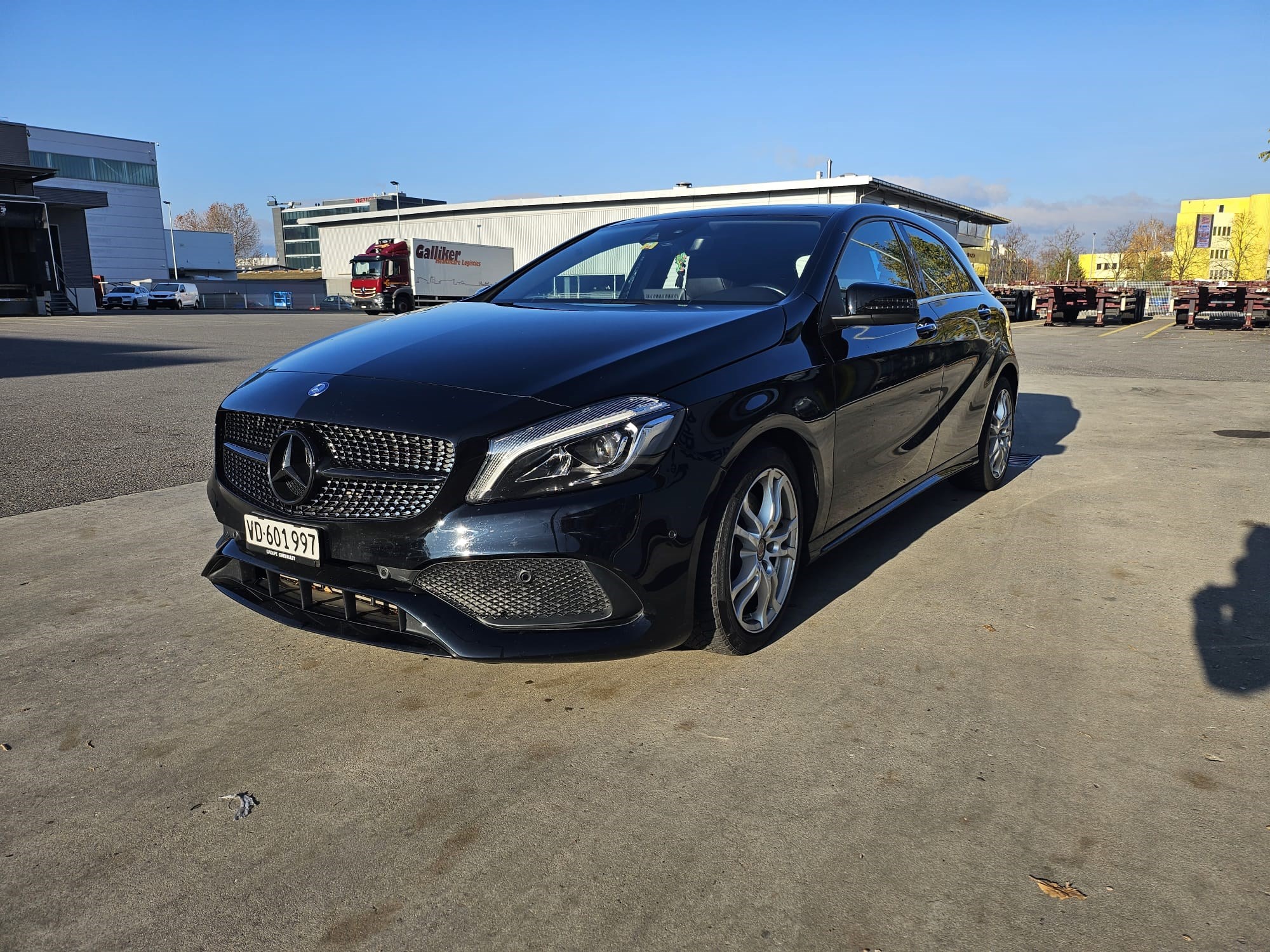 MERCEDES-BENZ A 220 AMG Line 4Matic 7G-DCT