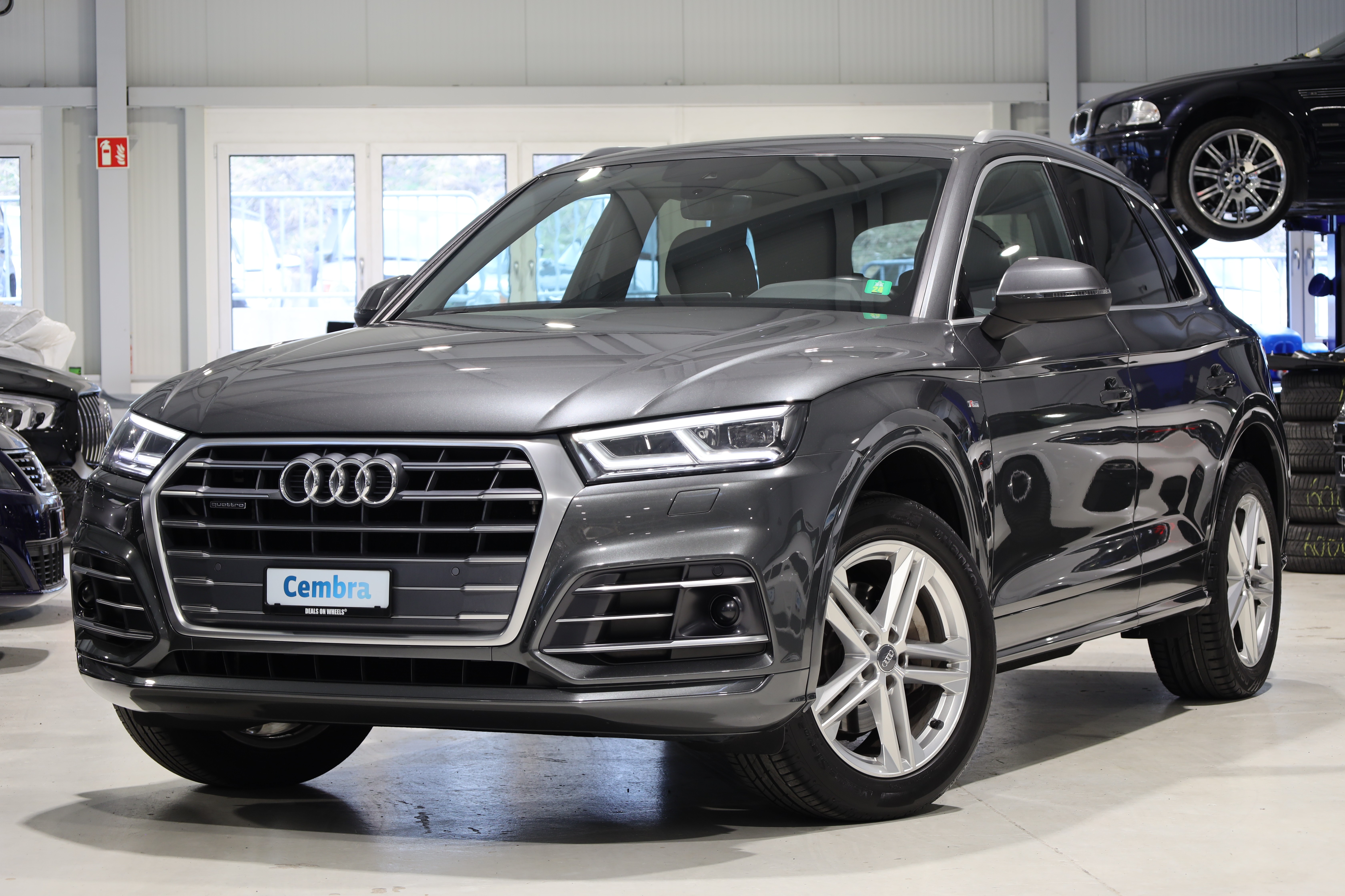 AUDI Q5 2.0 TDI sport quattro S-tronic