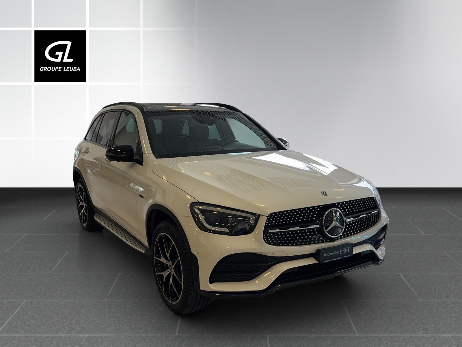 MERCEDES-BENZ GLC 300 e AMG Line 4Matic