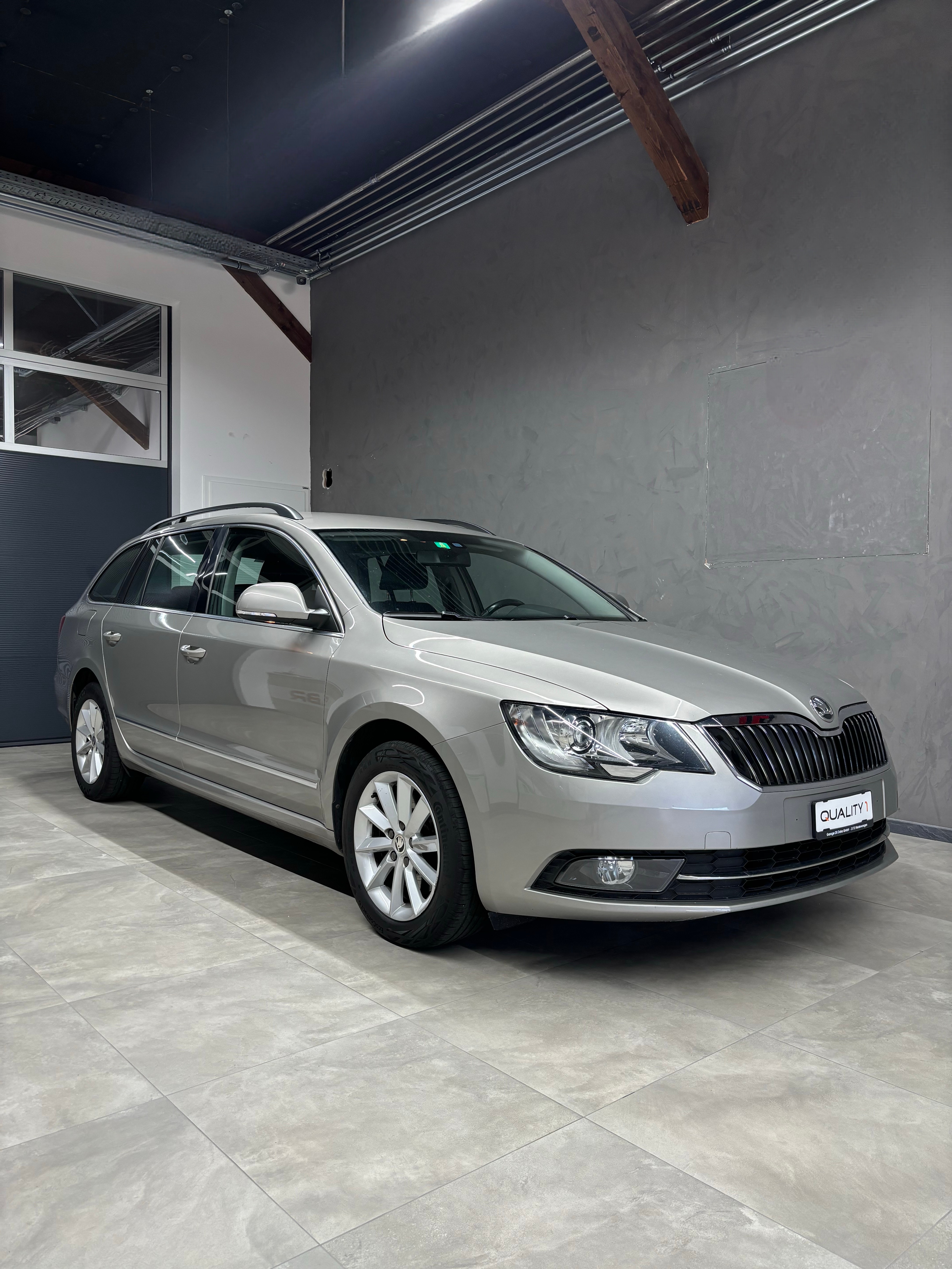 SKODA Superb Combi 2.0 TDi Elegance DSG