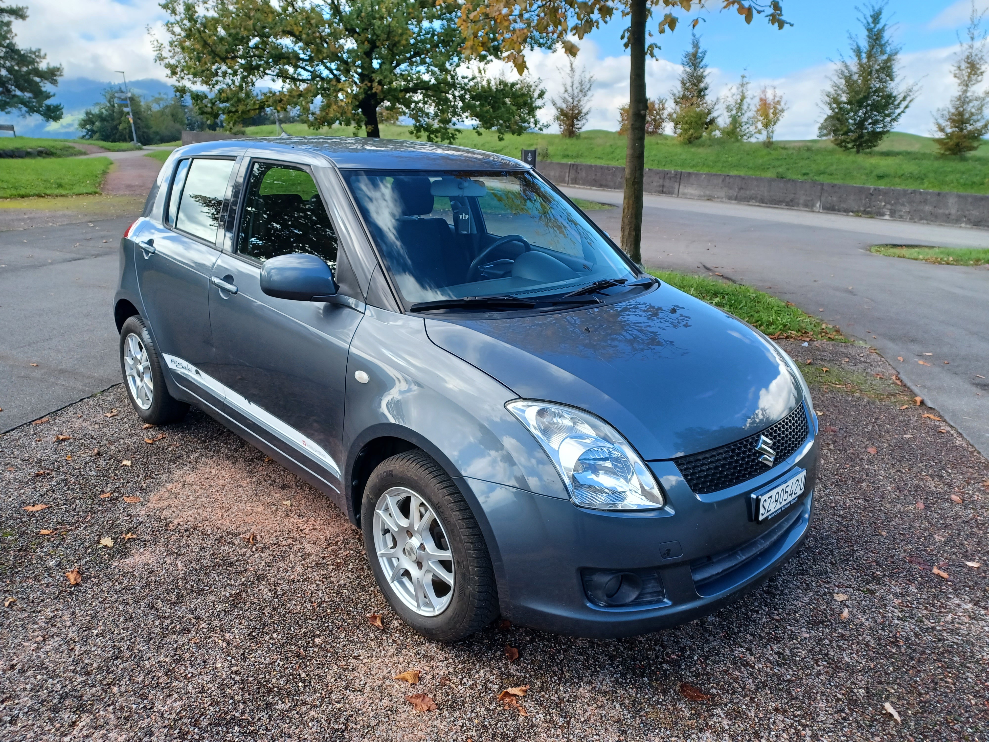 SUZUKI Swift 1.3i 16V GL 4x4