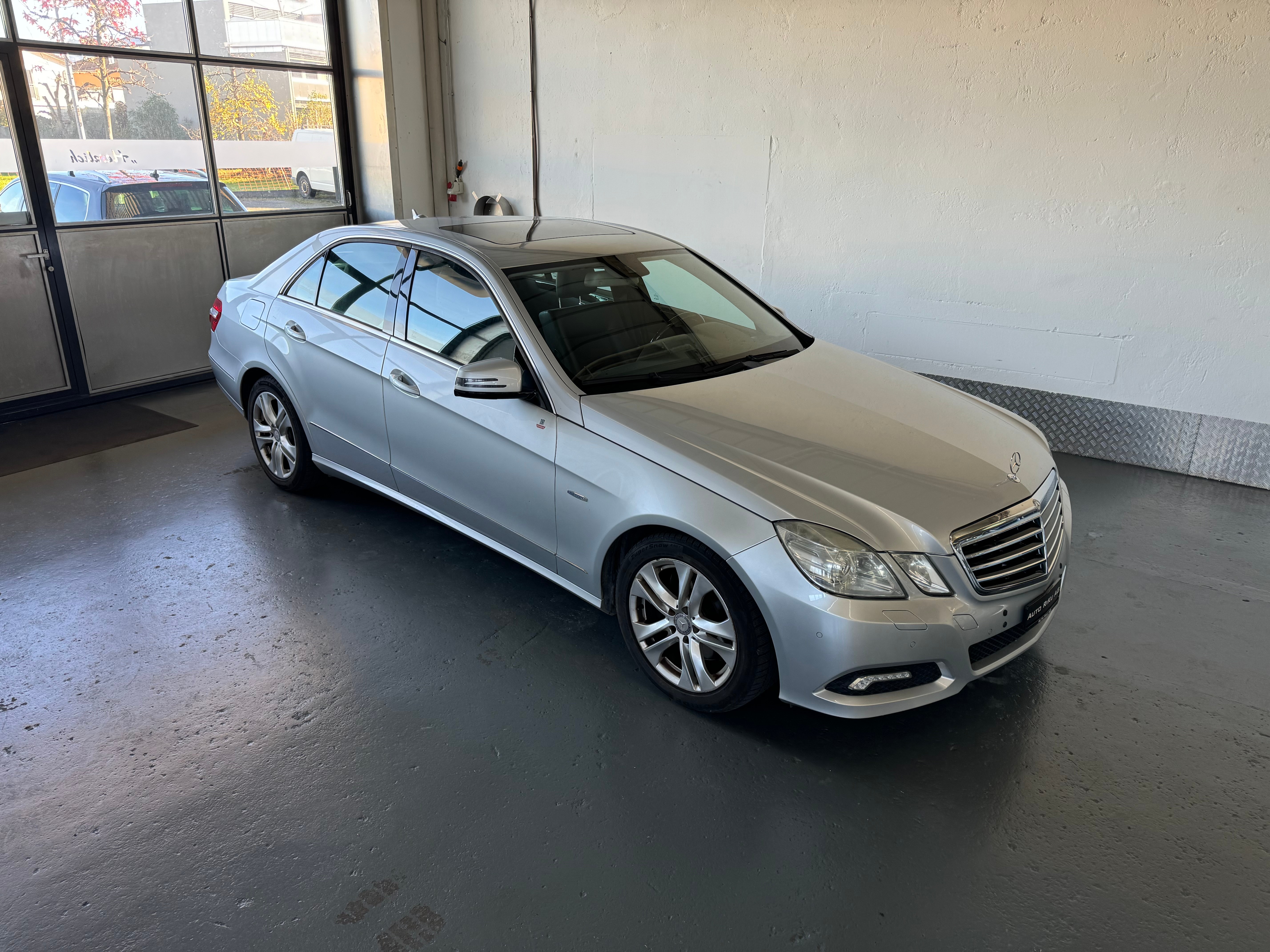 MERCEDES-BENZ E 350 CGI BlueEfficiency Avantgarde 7G-Tronic