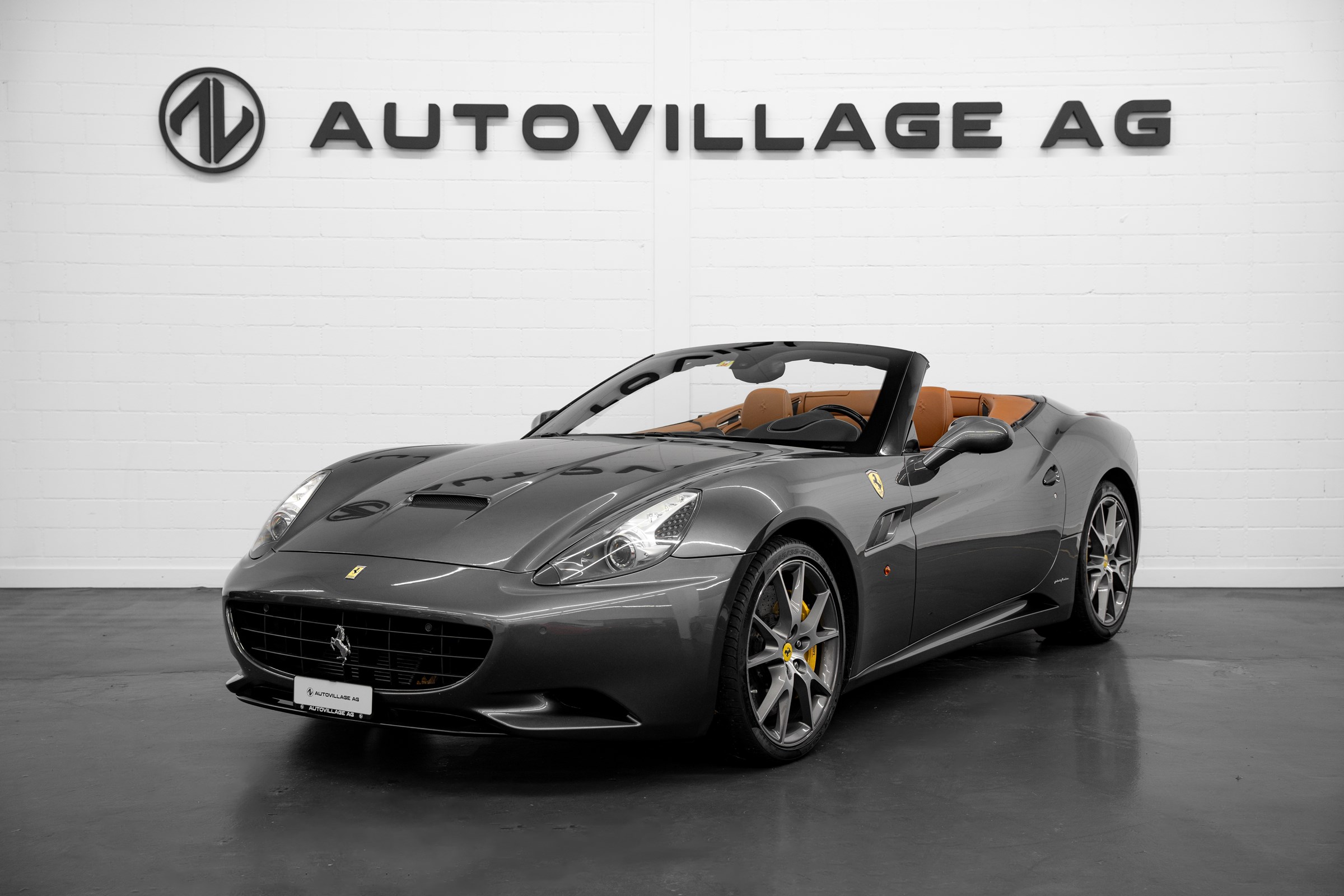 FERRARI California 4.3 V8