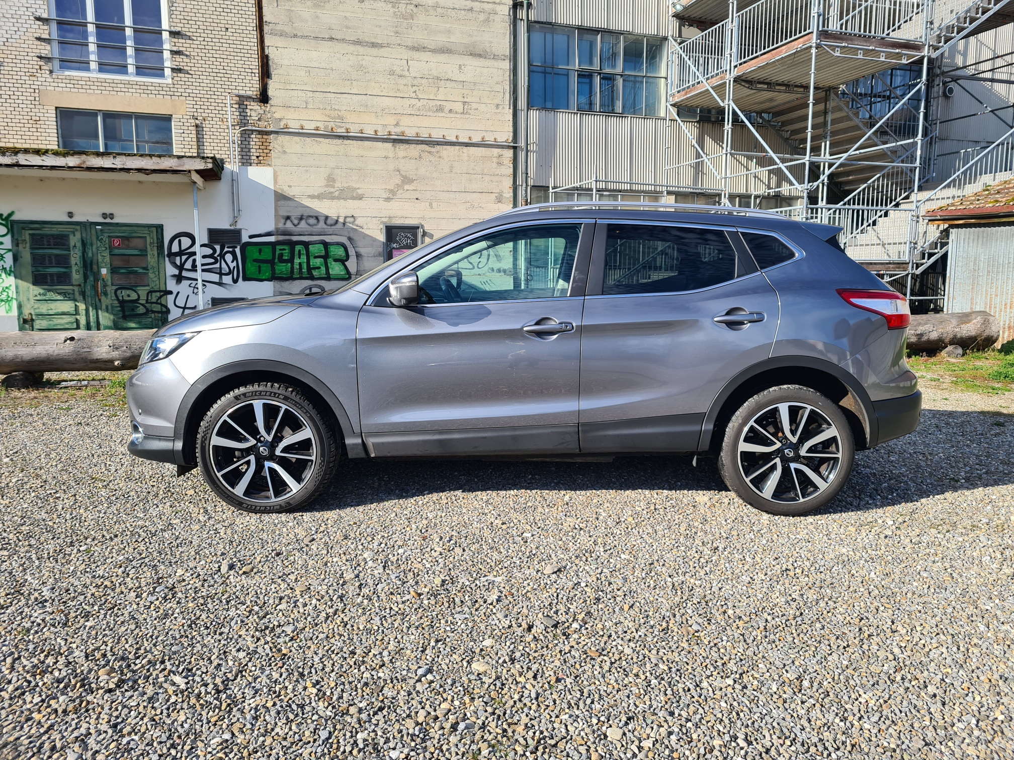 NISSAN Qashqai 1.2 DIG-T tekna