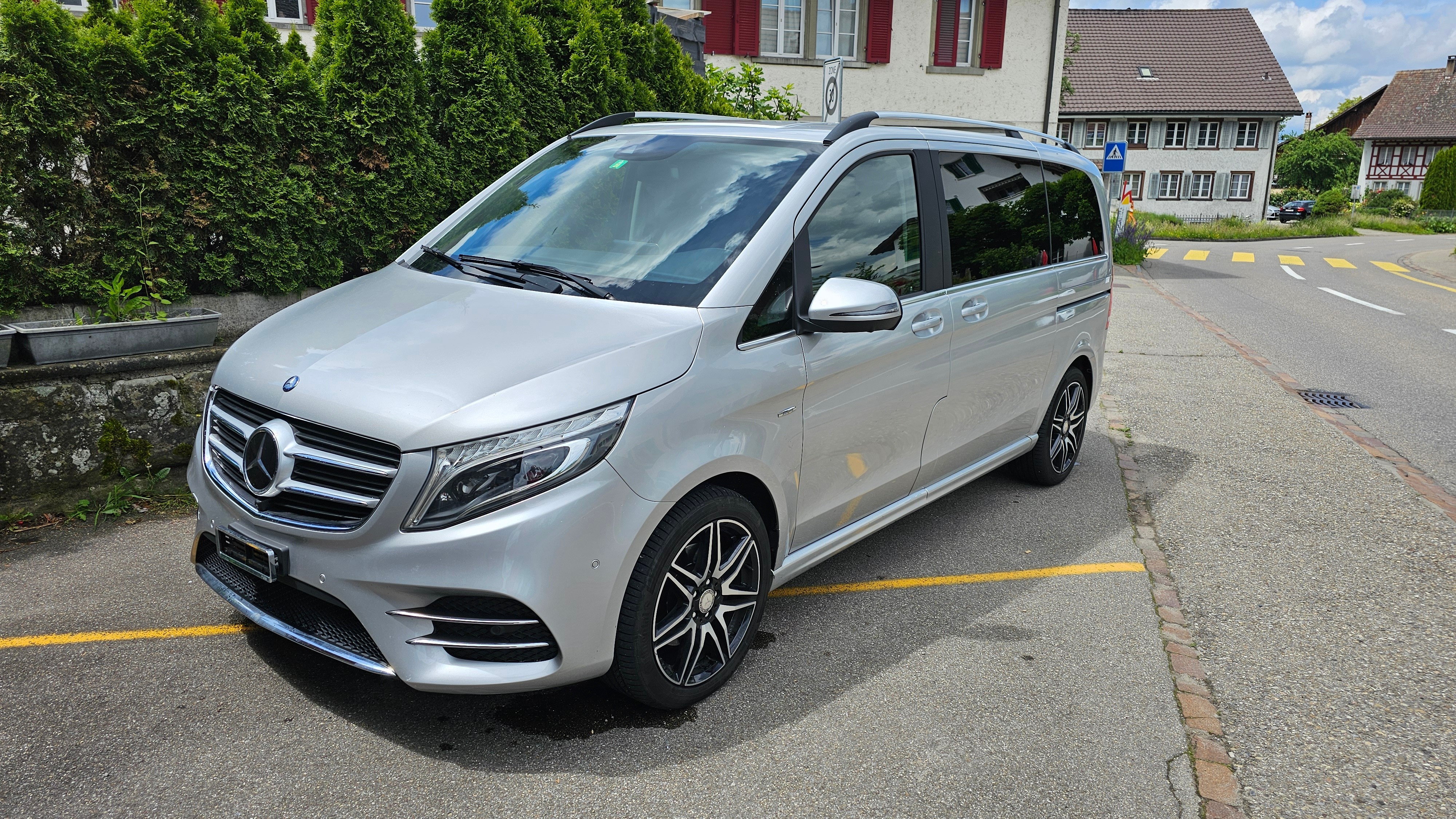 MERCEDES-BENZ V 250 d Avantgarde kompakt 4Matic 7G-Tronic