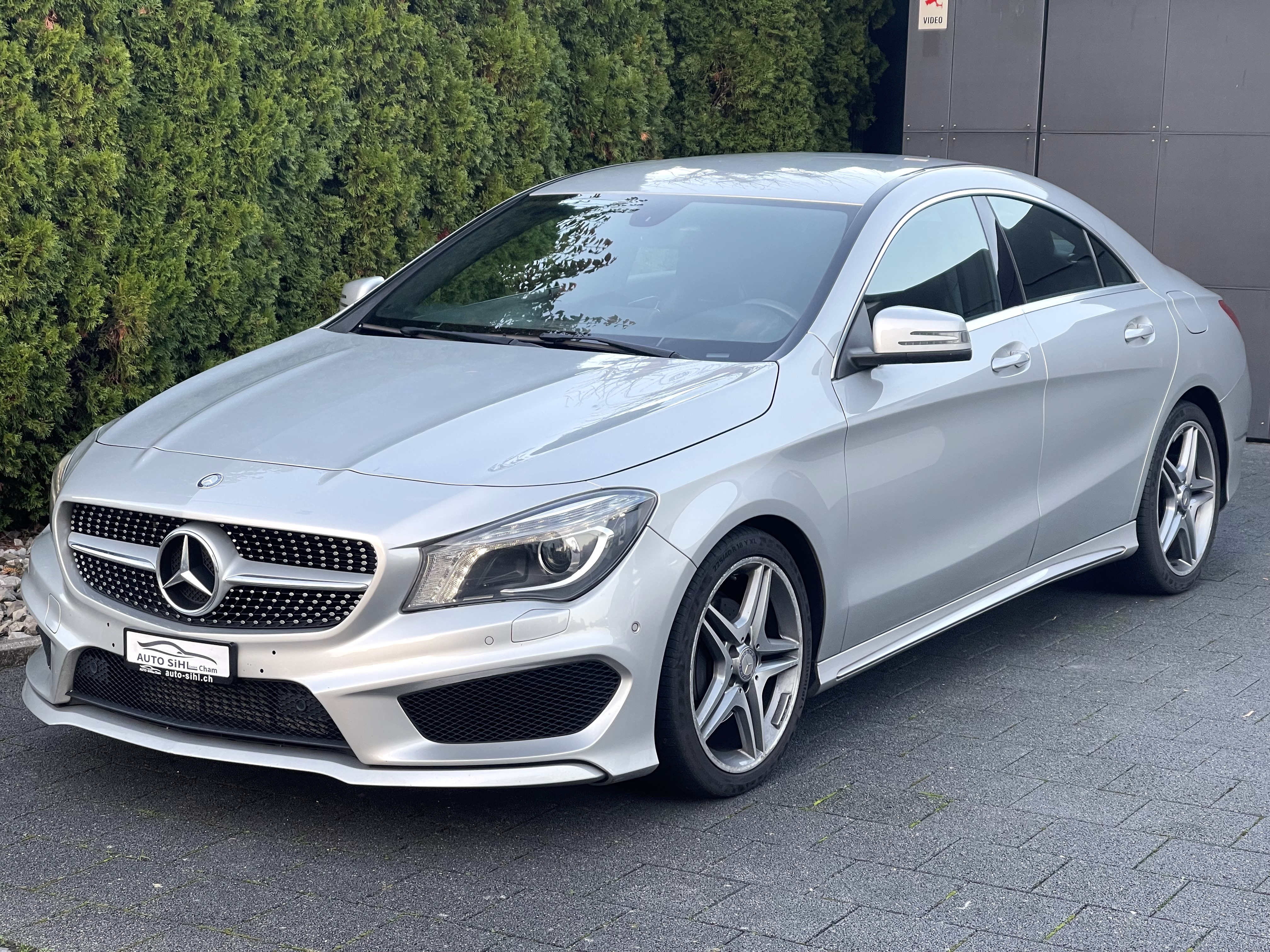 MERCEDES-BENZ CLA 180 AMG Line