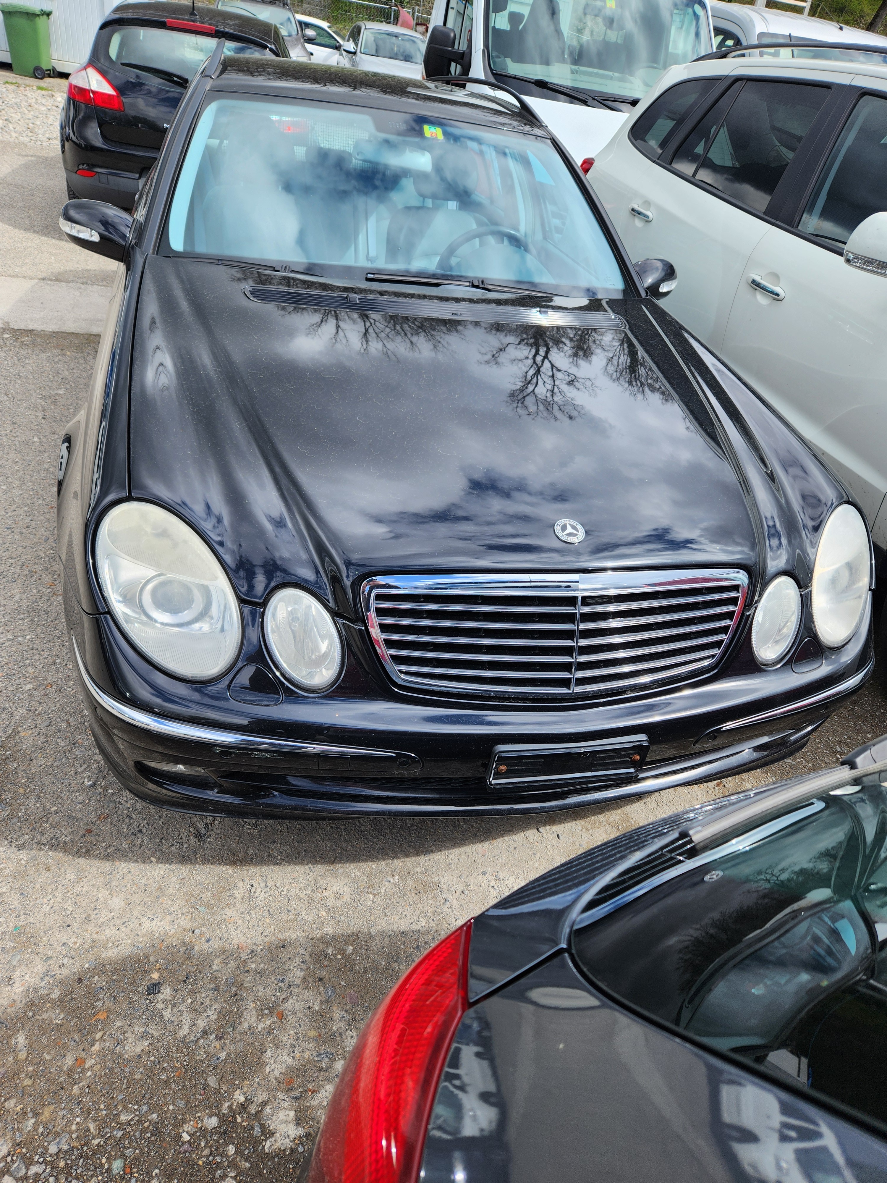 MERCEDES-BENZ E 350 Avantgarde 4Matic Automatic