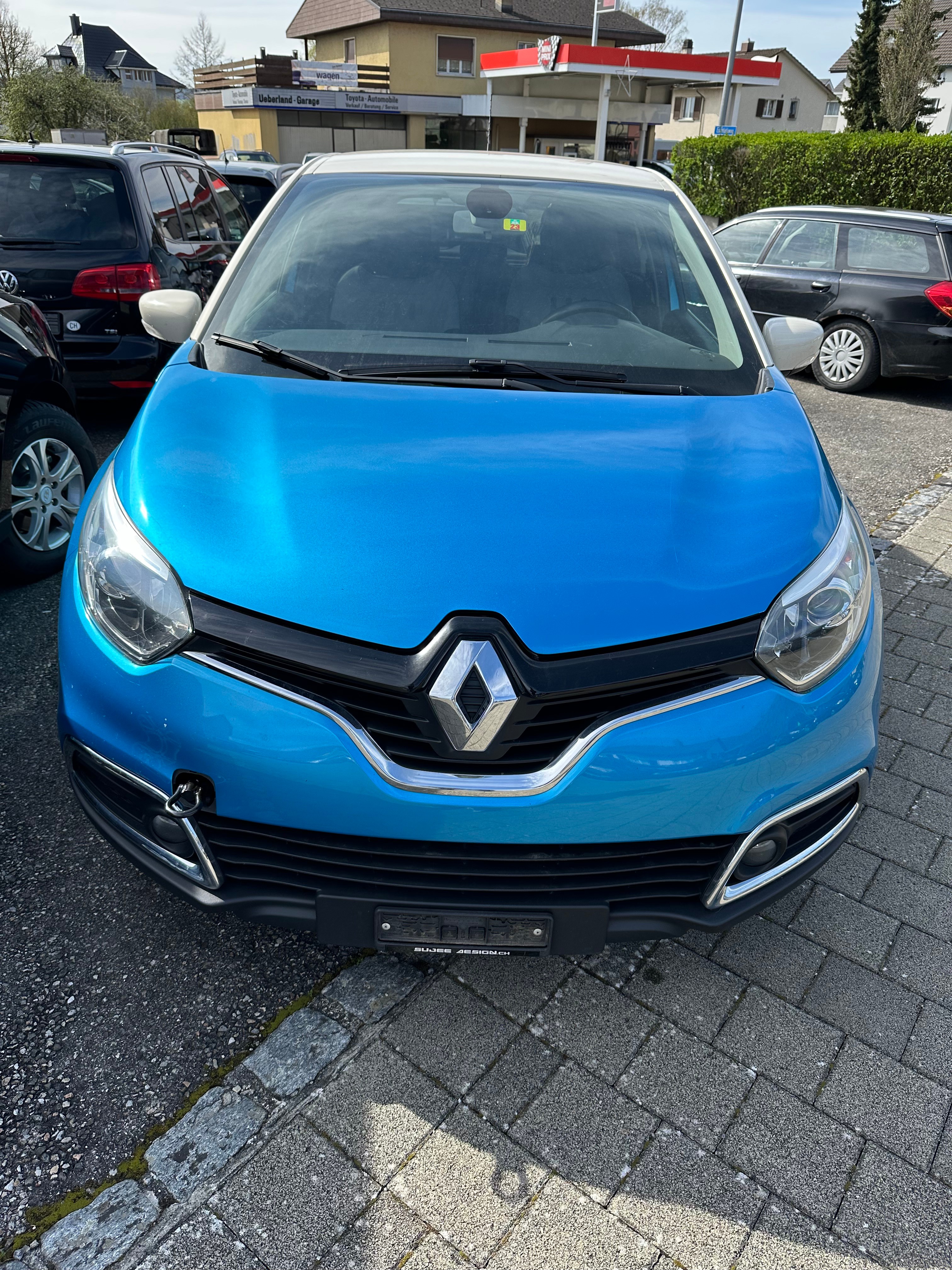 RENAULT Captur 1.2 T 16V Privilège EDC