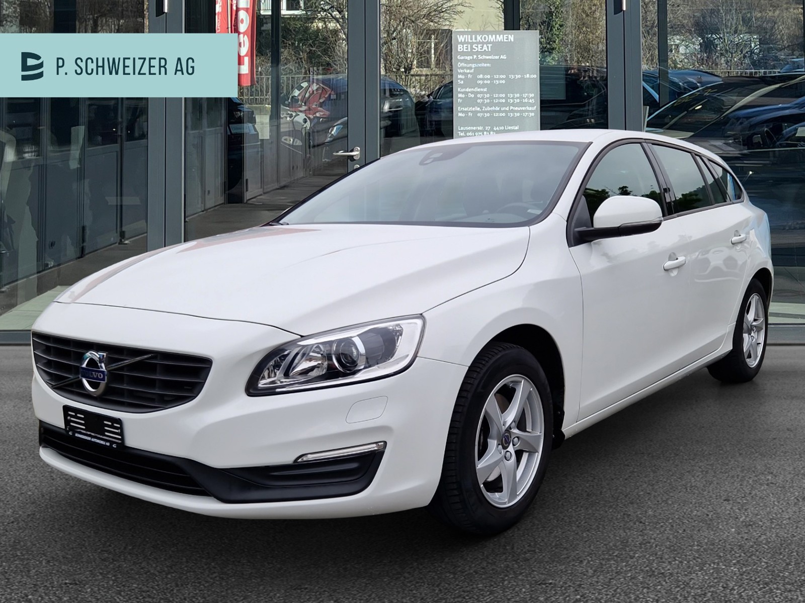 VOLVO V60 D2 Kinetic Geartronic