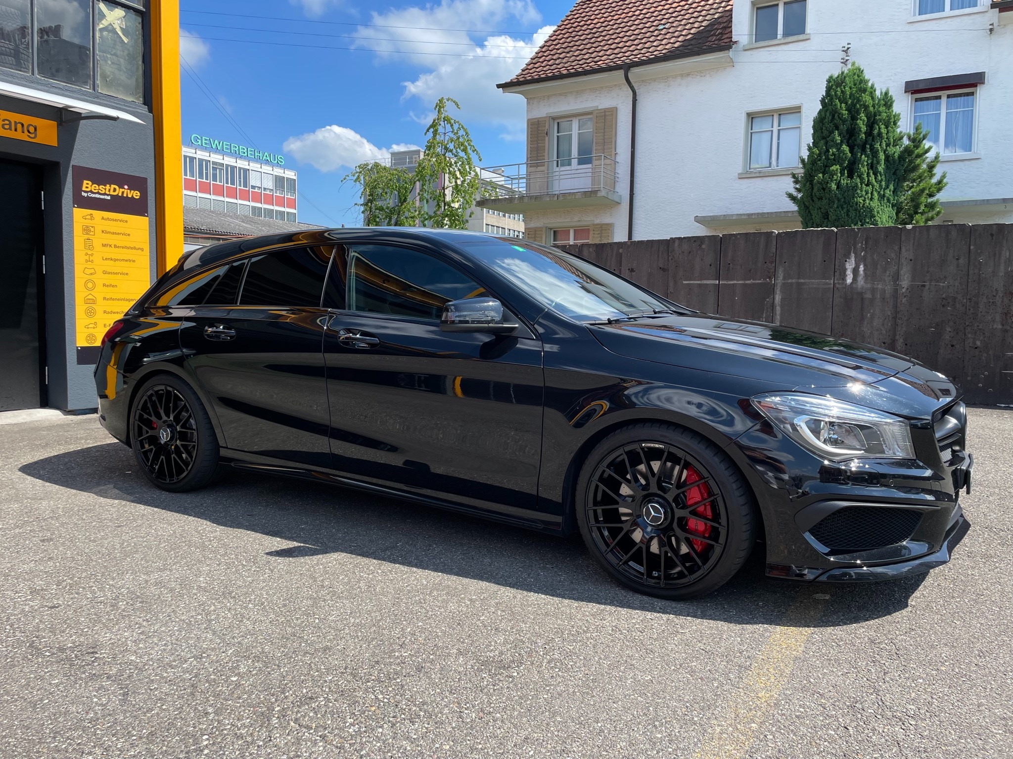 MERCEDES-BENZ CLA Shooting Brake 45 AMG 4Matic Speedshift