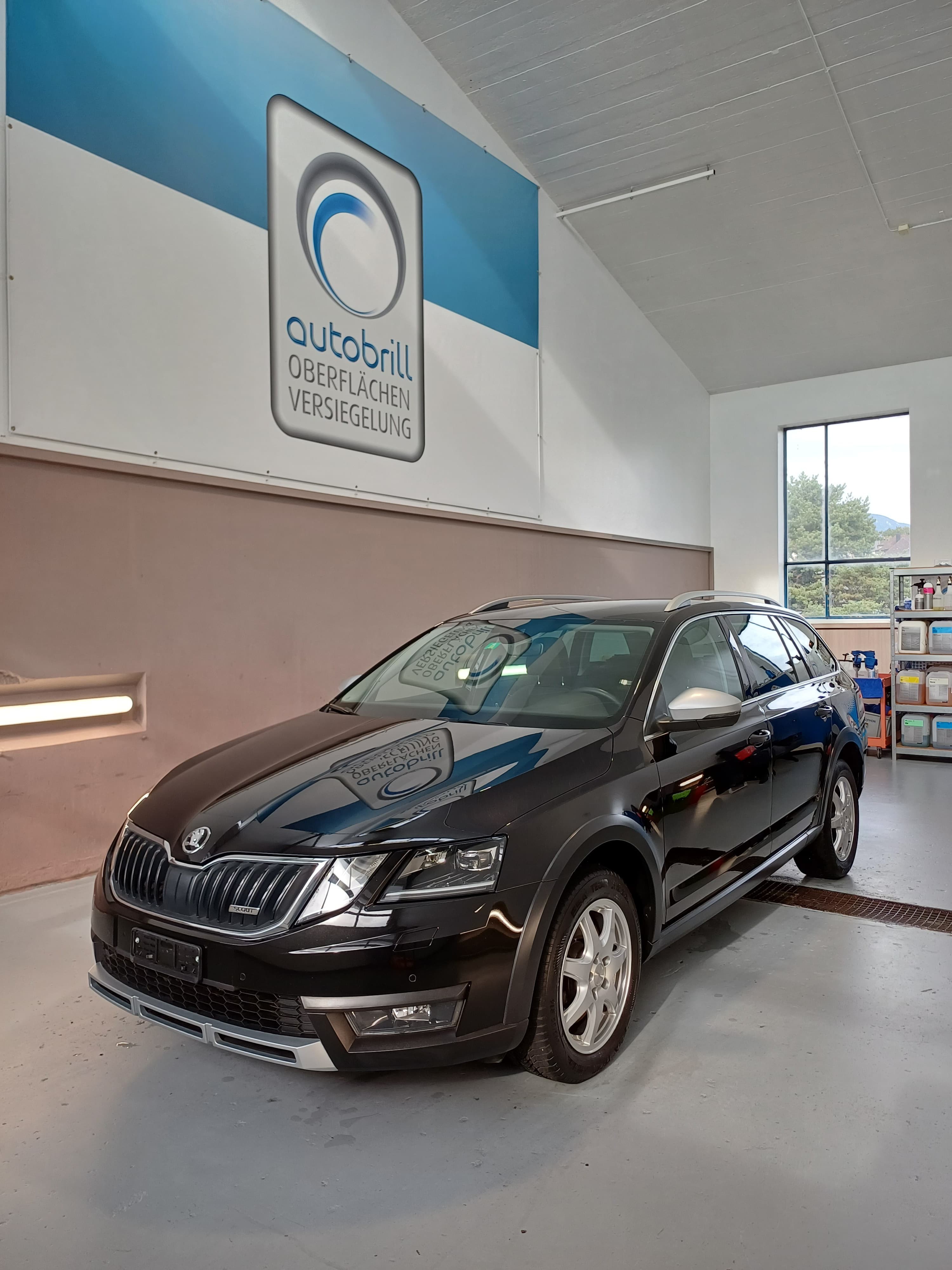 SKODA Octavia Combi 2.0 TDI Scout 4x4 DSG