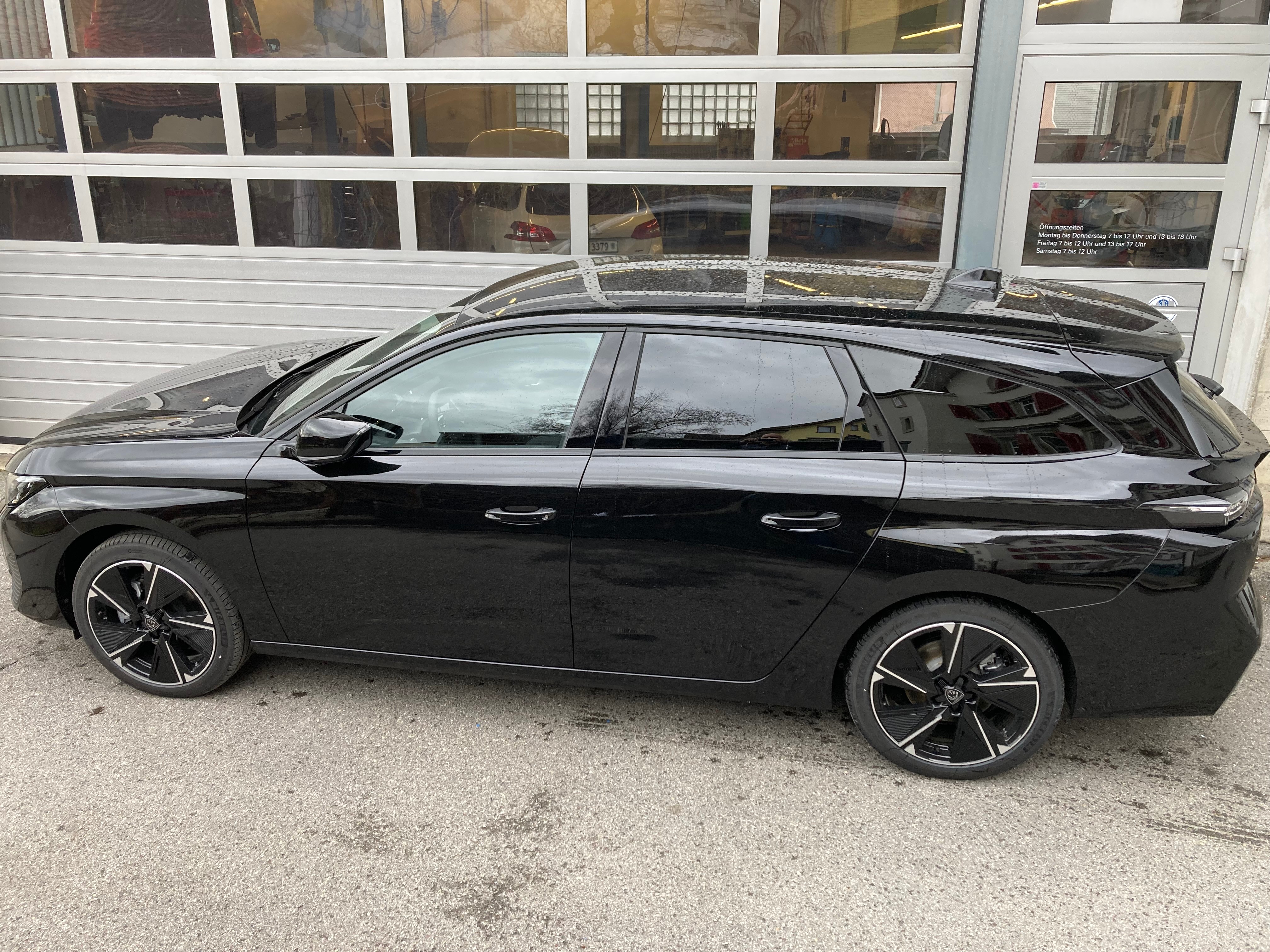 PEUGEOT 308 e SW Allure 54kWh