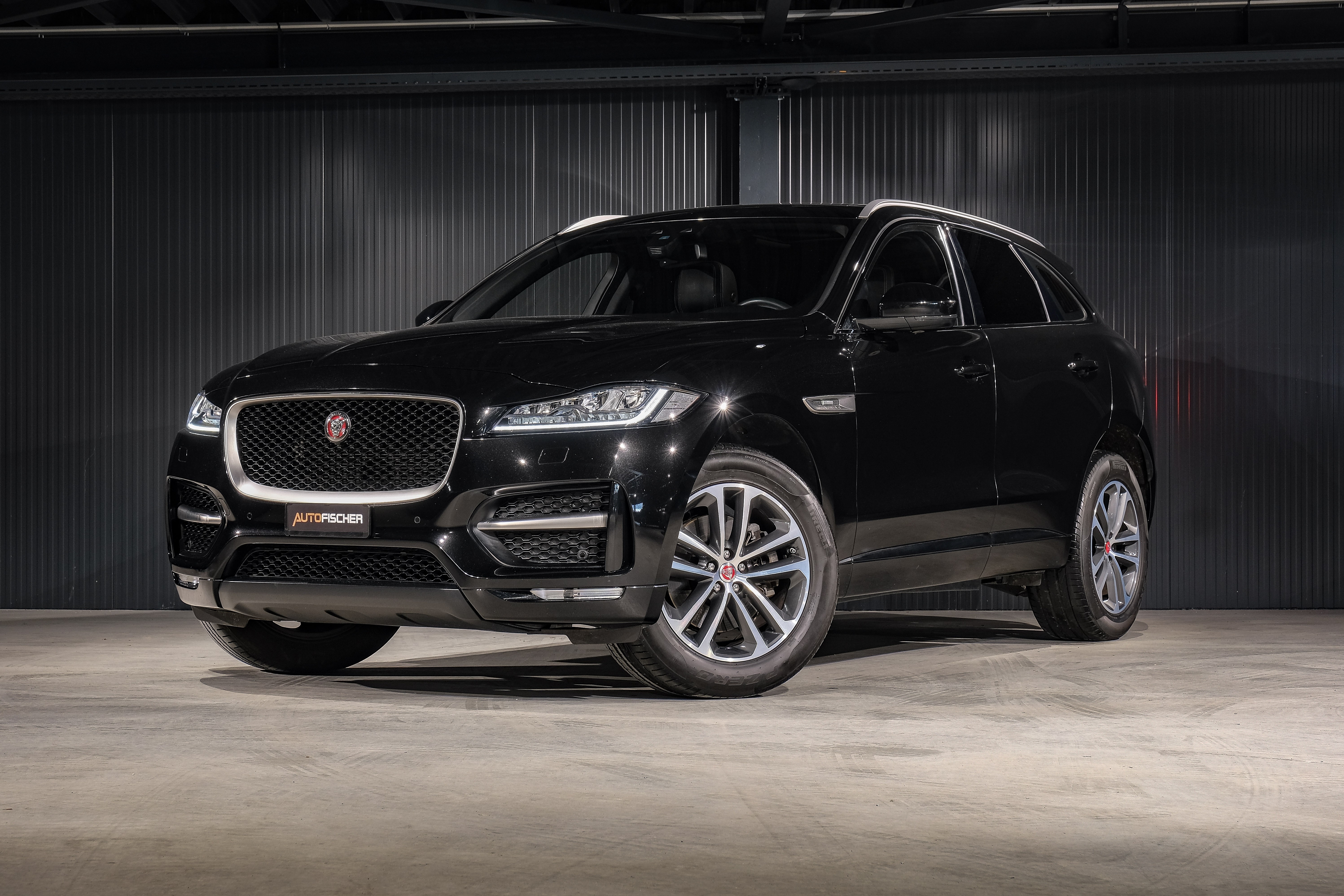 JAGUAR F-Pace 3.0 TDV6 90 Year Celebration AWD Automatik